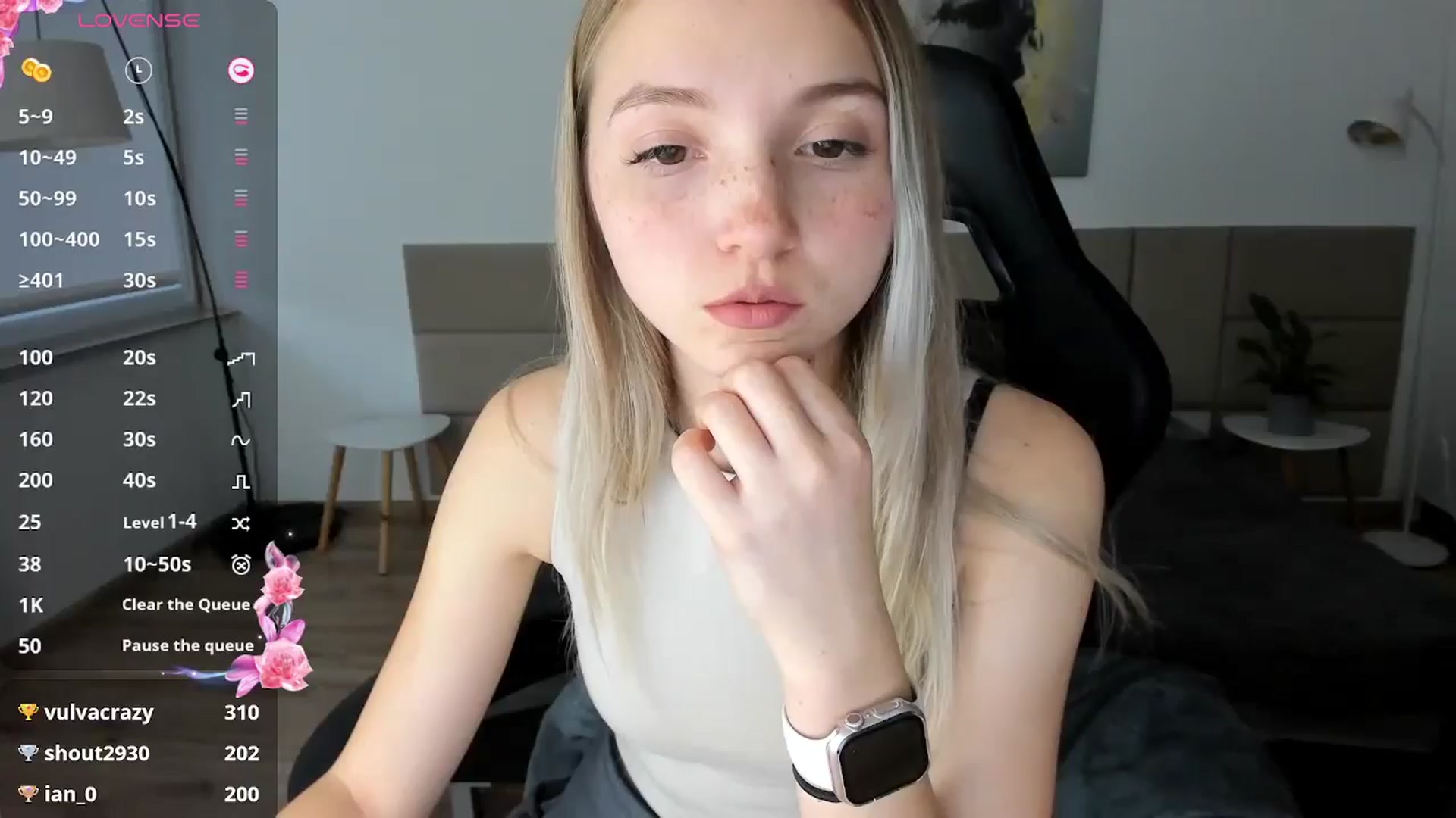 Gallery image thumbnail from Daisyy's myfreecams stream on, 10/17/2024, 15:50 image 17 of 20