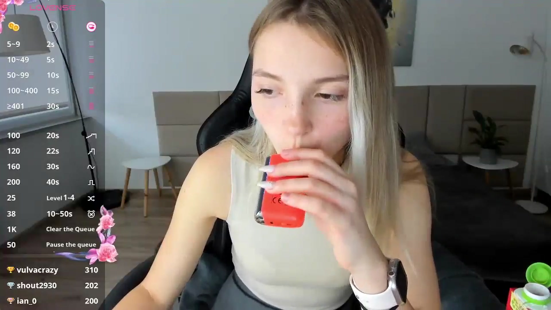 Gallery image thumbnail from Daisyy's myfreecams stream on, 10/17/2024, 15:50 image 2 of 20