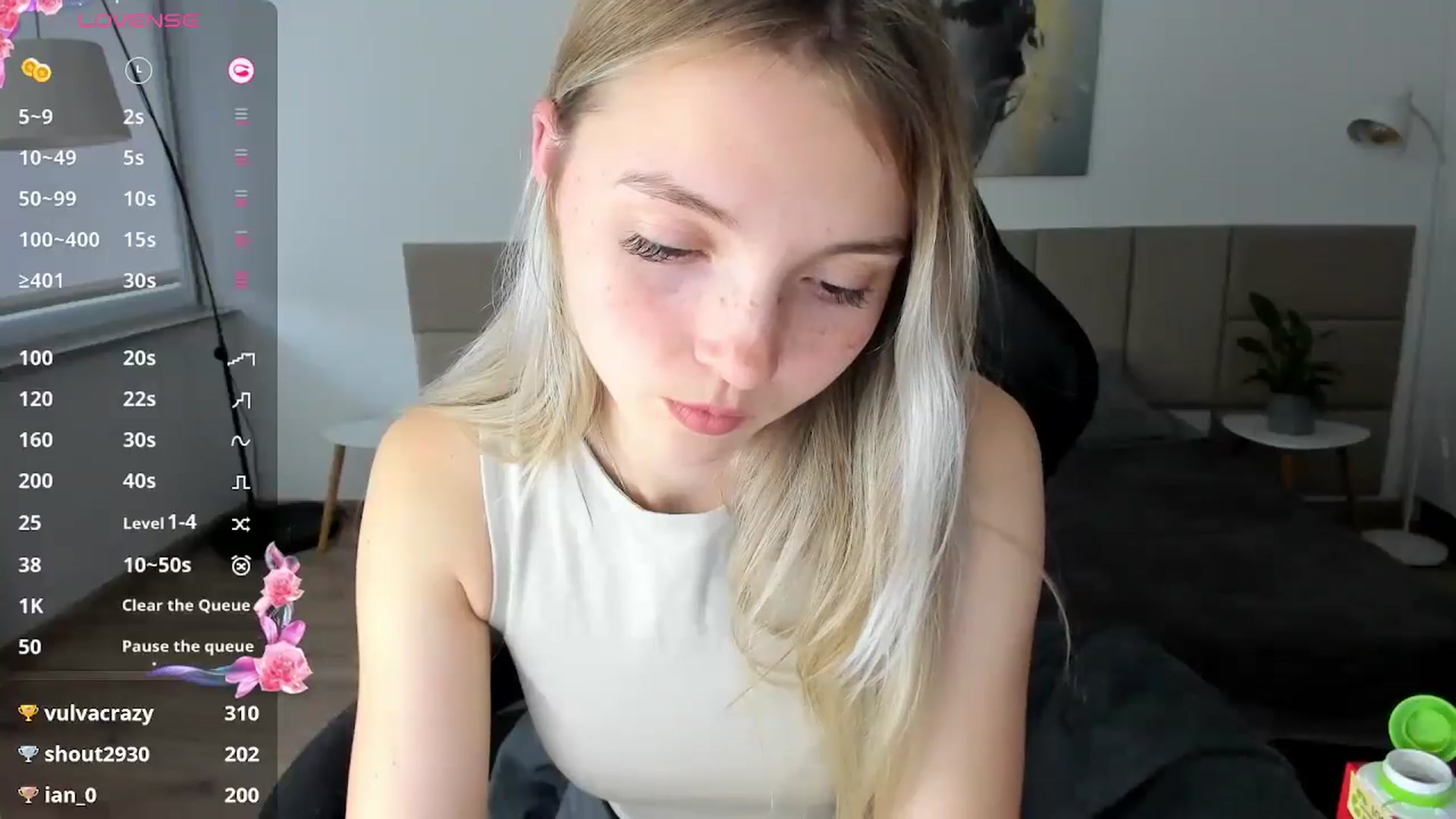 Gallery image thumbnail from Daisyy's myfreecams stream on, 10/17/2024, 15:50 image 9 of 20