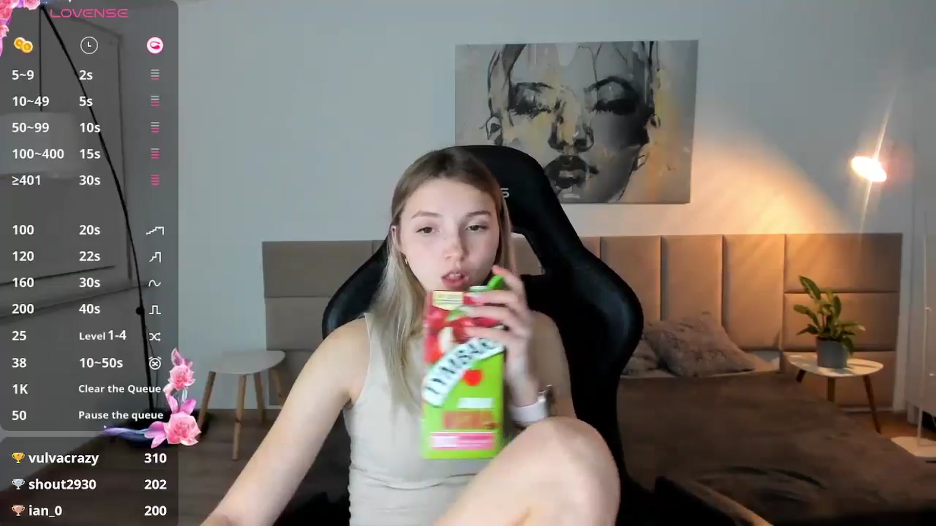 Gallery image thumbnail from Daisyy's myfreecams stream on, 10/17/2024, 16:34 image 12 of 20