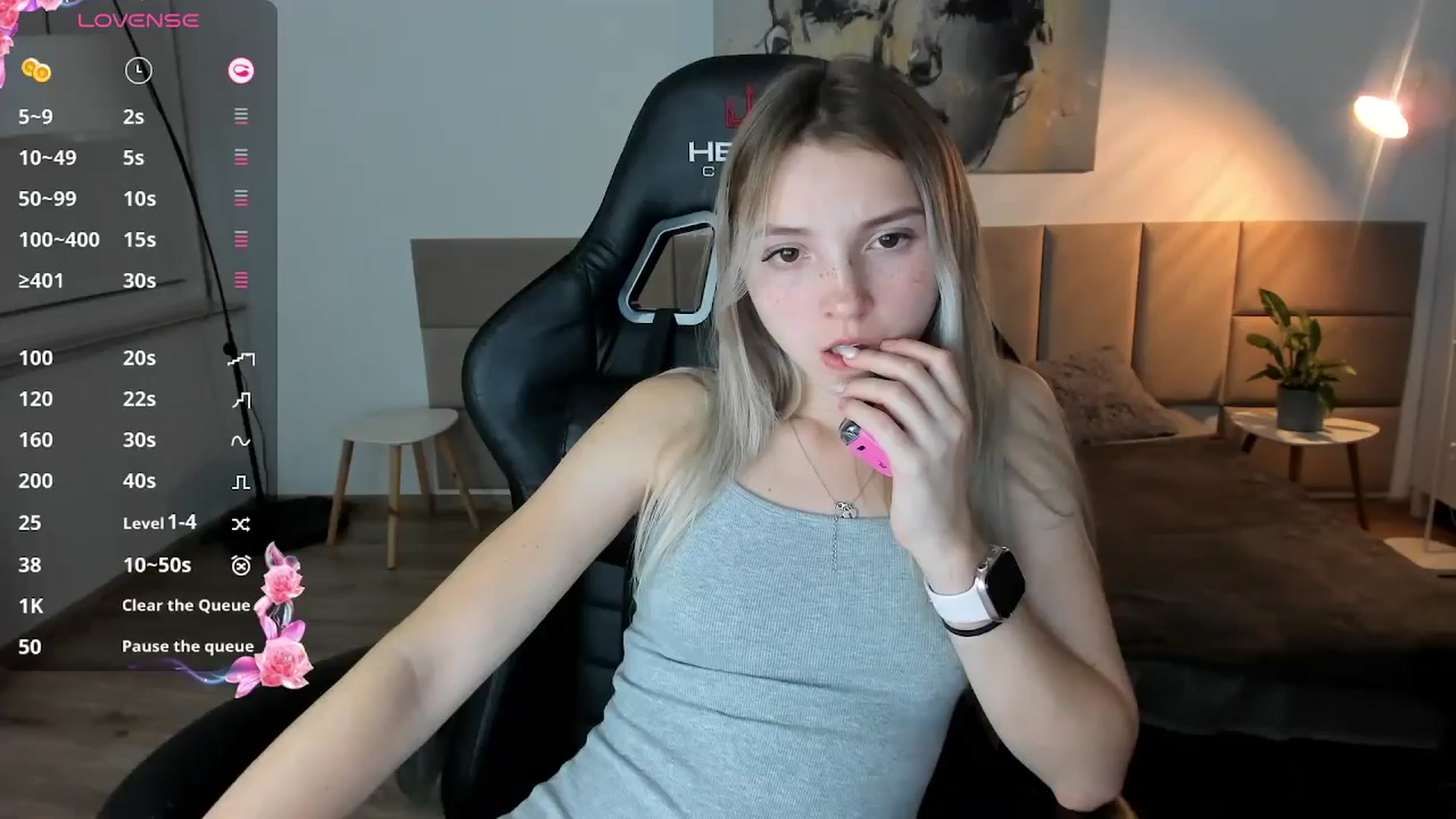 Gallery image thumbnail from Daisyy's myfreecams stream on, 10/17/2024, 17:20 image 15 of 20