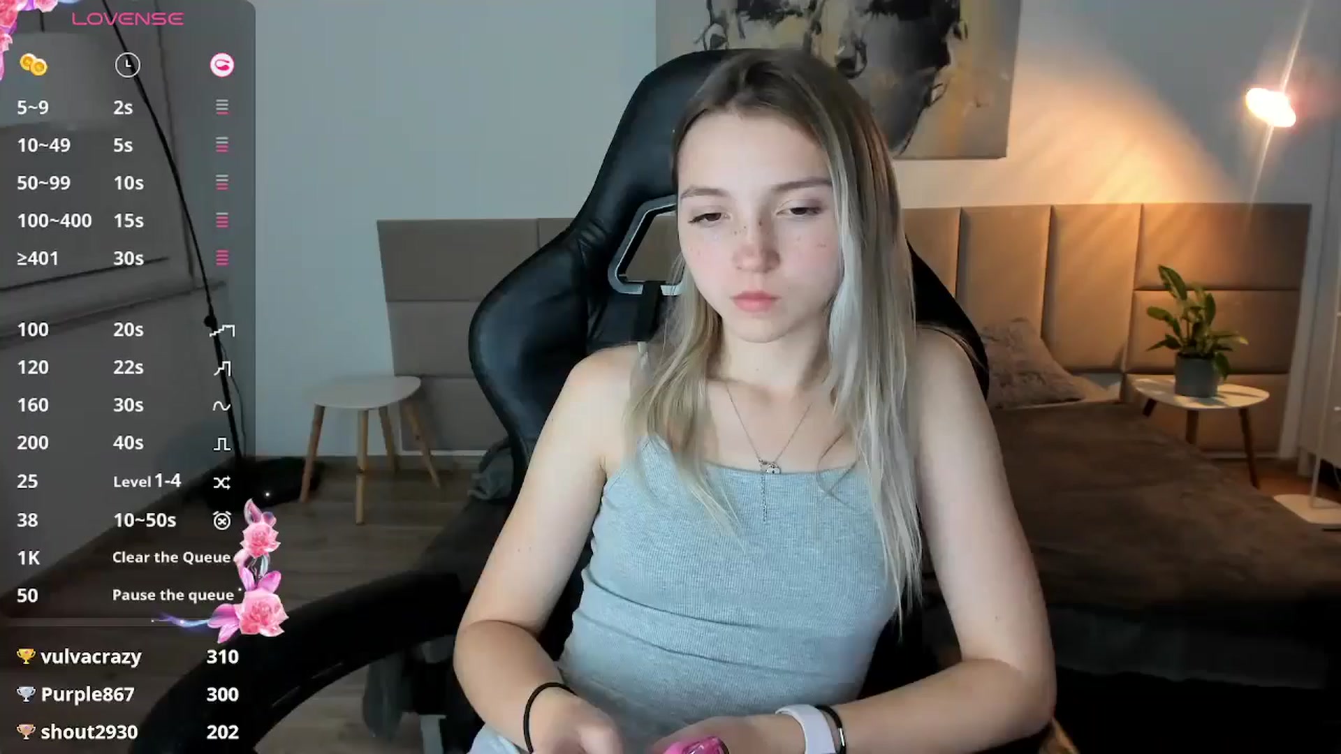 Gallery image thumbnail from Daisyy's myfreecams stream on, 10/17/2024, 18:25 image 1 of 20