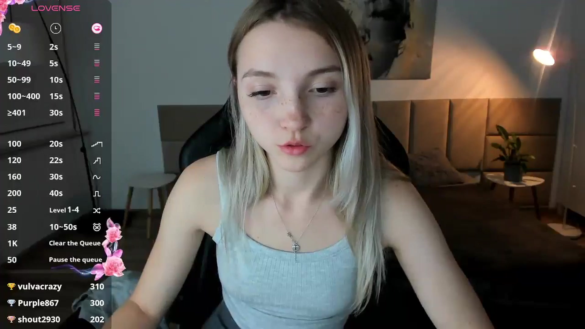 Gallery image thumbnail from Daisyy's myfreecams stream on, 10/17/2024, 20:15 image 2 of 20