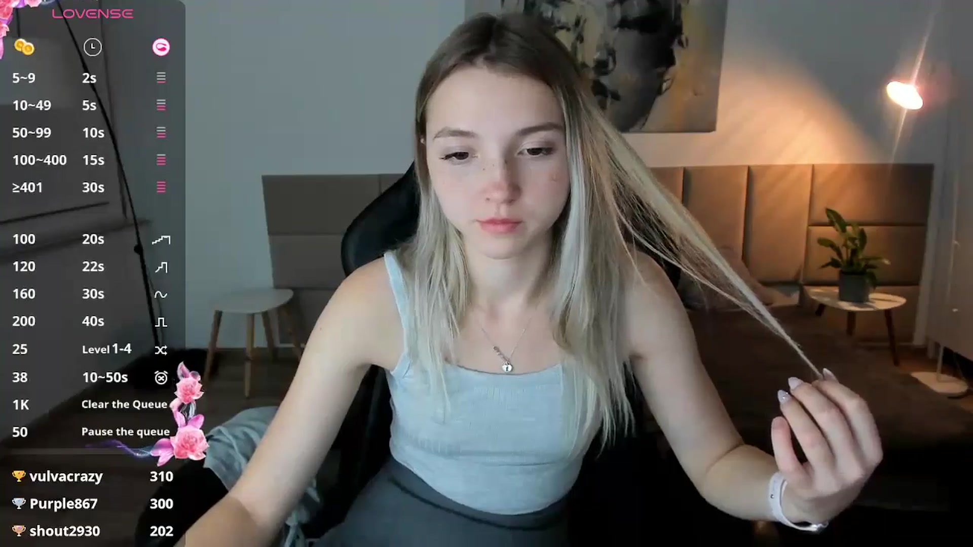 Gallery image thumbnail from Daisyy's myfreecams stream on, 10/17/2024, 20:15 image 15 of 20