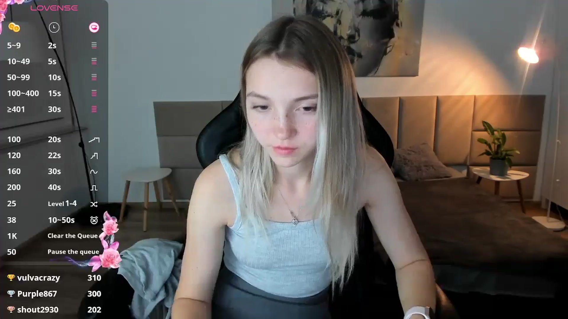 Gallery image thumbnail from Daisyy's myfreecams stream on, 10/17/2024, 20:15 image 16 of 20