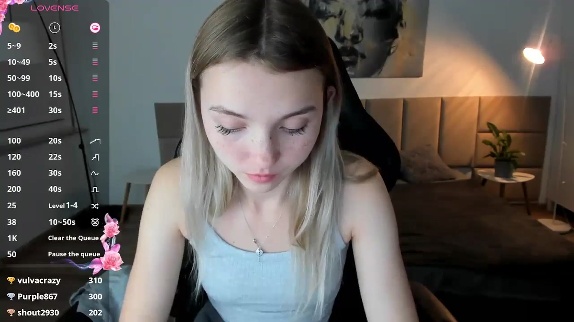 Gallery image thumbnail from Daisyy's myfreecams stream on, 10/17/2024, 20:15 image 4 of 20
