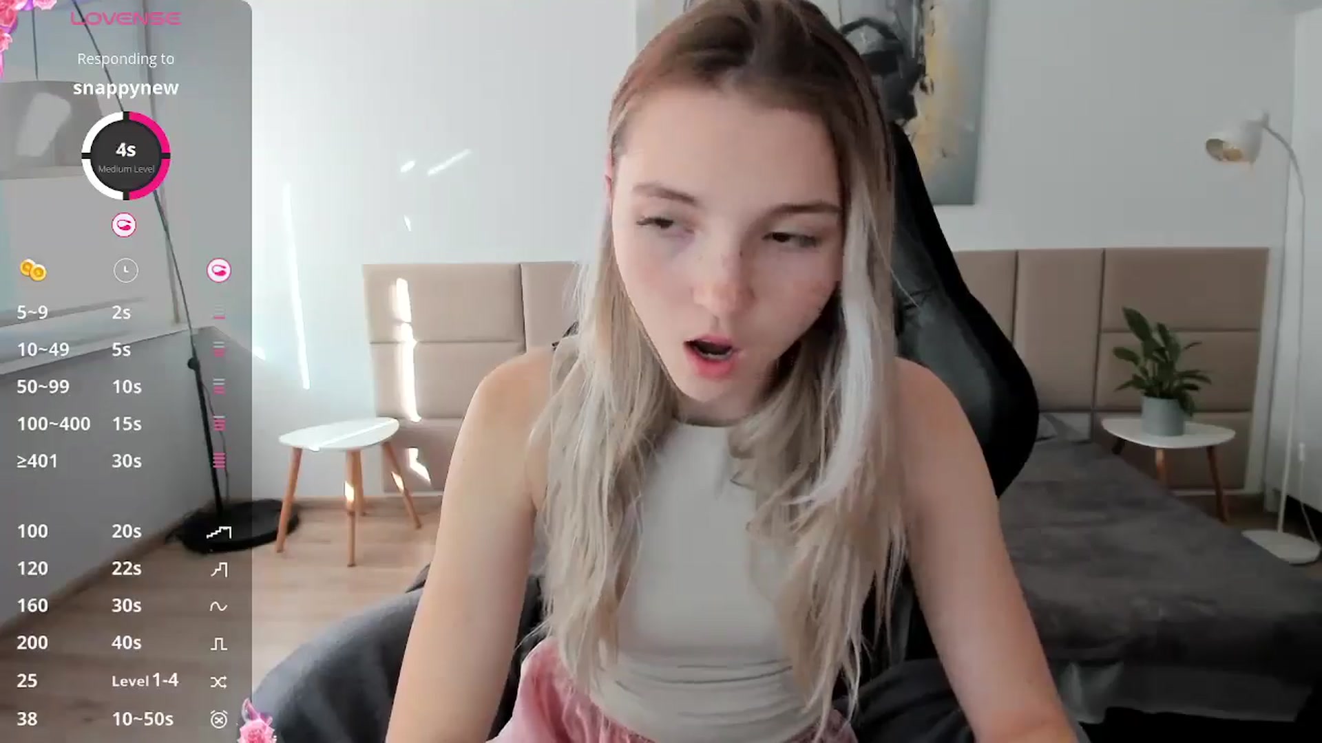 Gallery image thumbnail from Daisyy's myfreecams stream on, 10/18/2024, 14:03 image 7 of 20