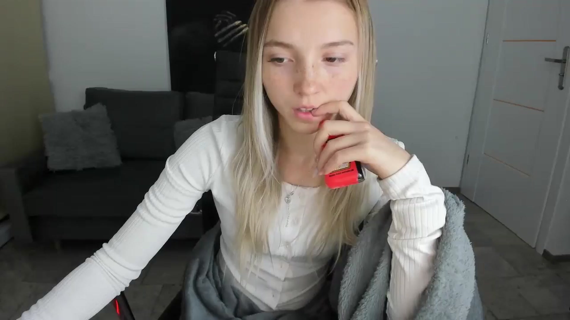 Gallery image thumbnail from Daisyy's myfreecams stream on, 10/18/2024, 19:53 image 1 of 20