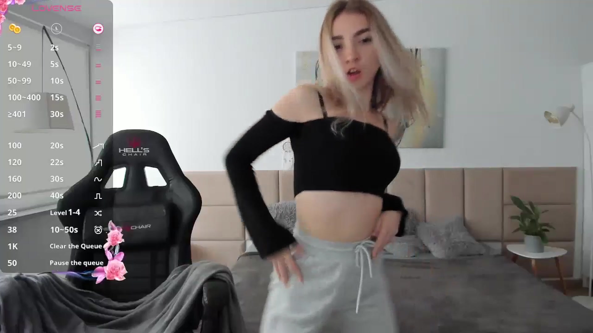 Gallery image thumbnail from Daisyy's myfreecams stream on, 10/19/2024, 13:14 image 3 of 20