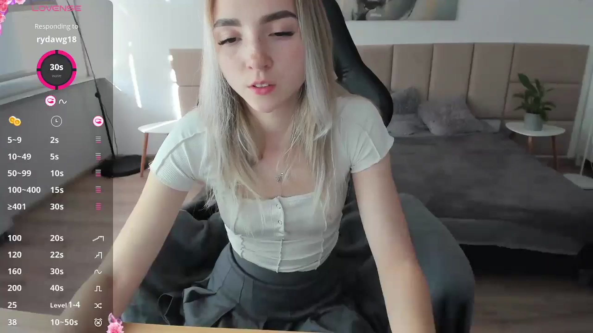 Gallery image thumbnail from Daisyy's myfreecams stream on, 10/19/2024, 14:29 image 4 of 20