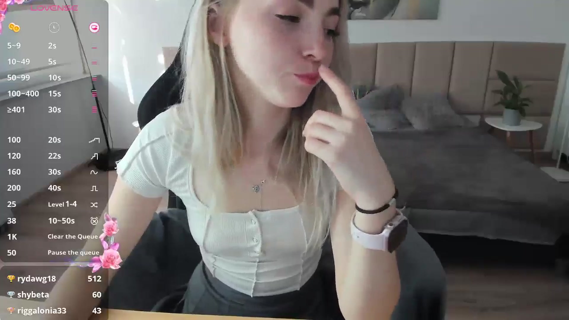 Gallery image thumbnail from Daisyy's myfreecams stream on, 10/19/2024, 14:29 image 3 of 20