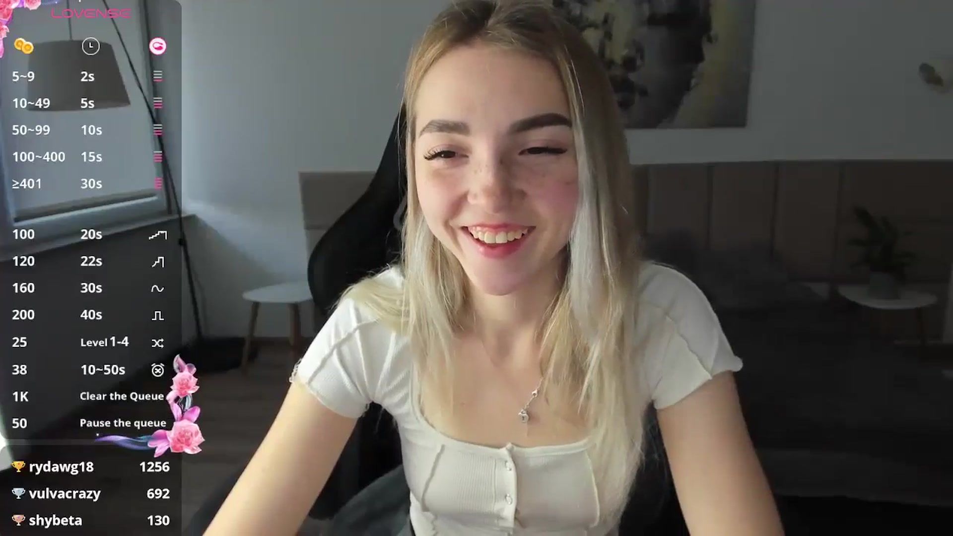 Gallery image thumbnail from Daisyy's myfreecams stream on, 10/19/2024, 15:50 image 5 of 20