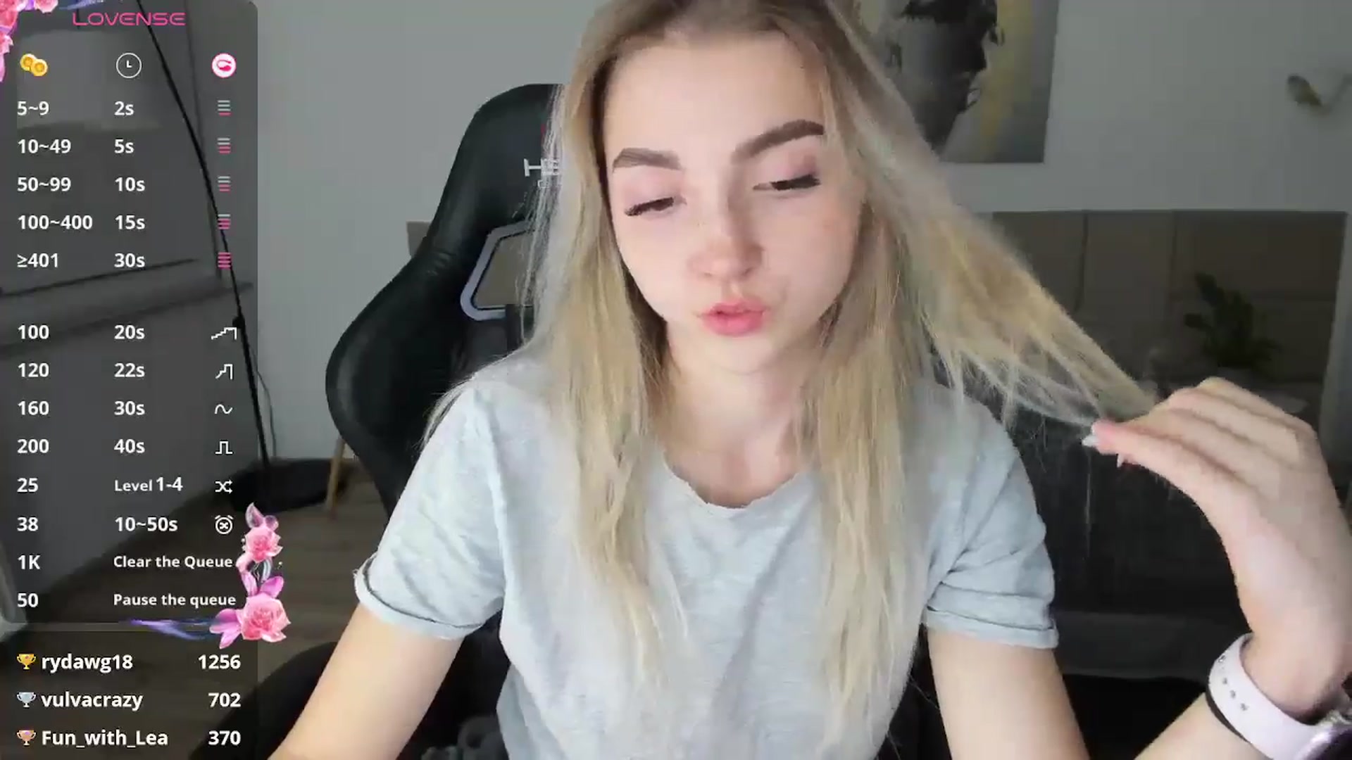 Gallery image thumbnail from Daisyy's myfreecams stream on, 10/19/2024, 18:23 image 20 of 20