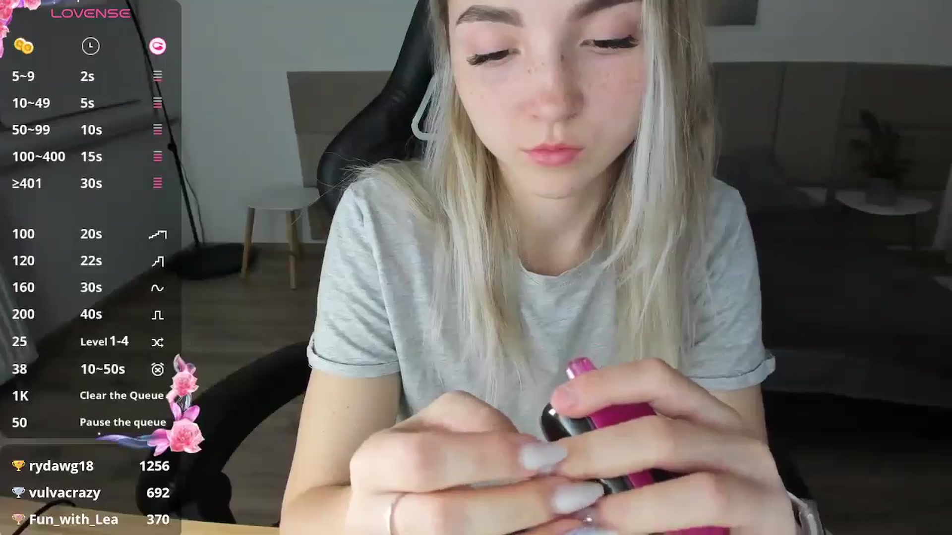 Gallery image thumbnail from Daisyy's myfreecams stream on, 10/19/2024, 18:23 image 16 of 20