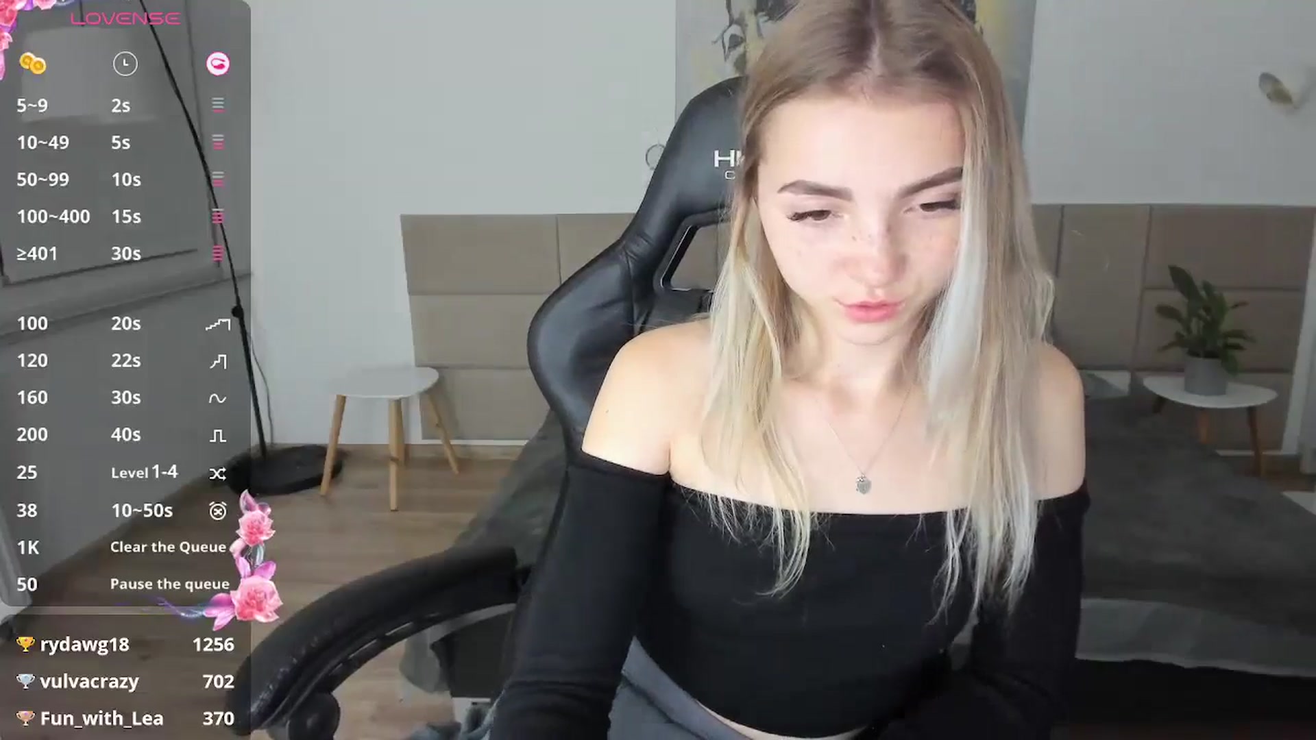 Gallery image thumbnail from Daisyy's myfreecams stream on, 10/19/2024, 19:08 image 15 of 20