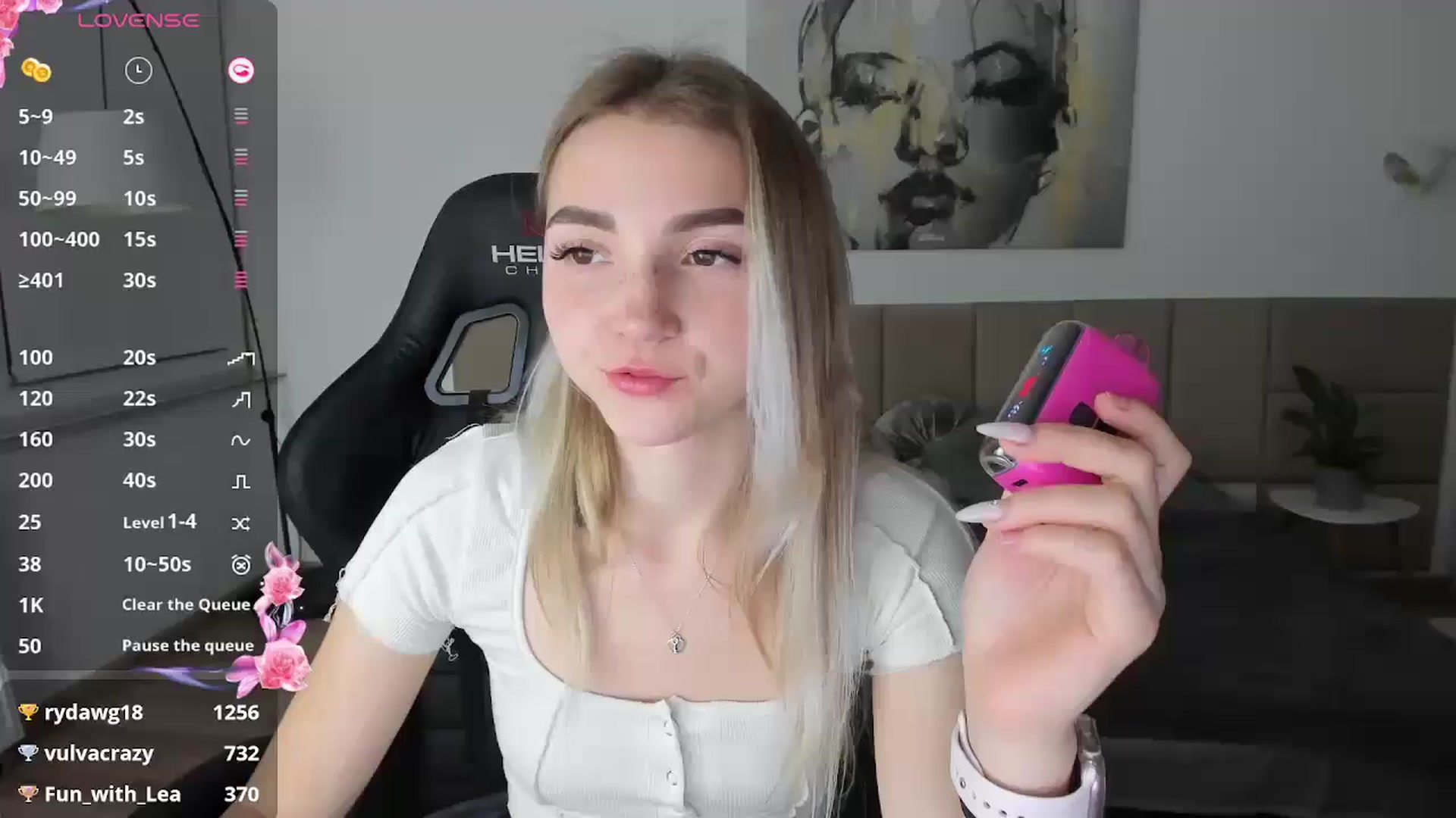 Gallery image thumbnail from Daisyy's myfreecams stream on, 10/19/2024, 19:40 image 3 of 20