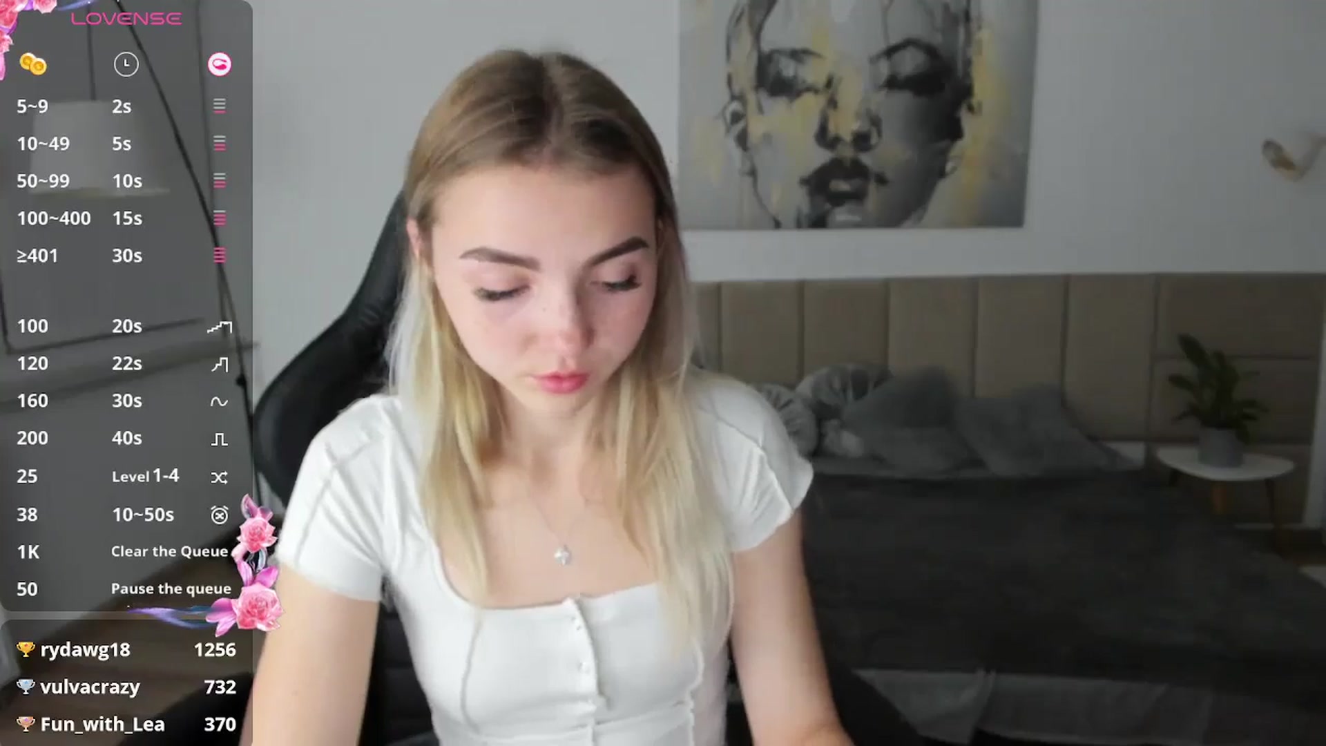Gallery image thumbnail from Daisyy's myfreecams stream on, 10/19/2024, 19:40 image 6 of 20