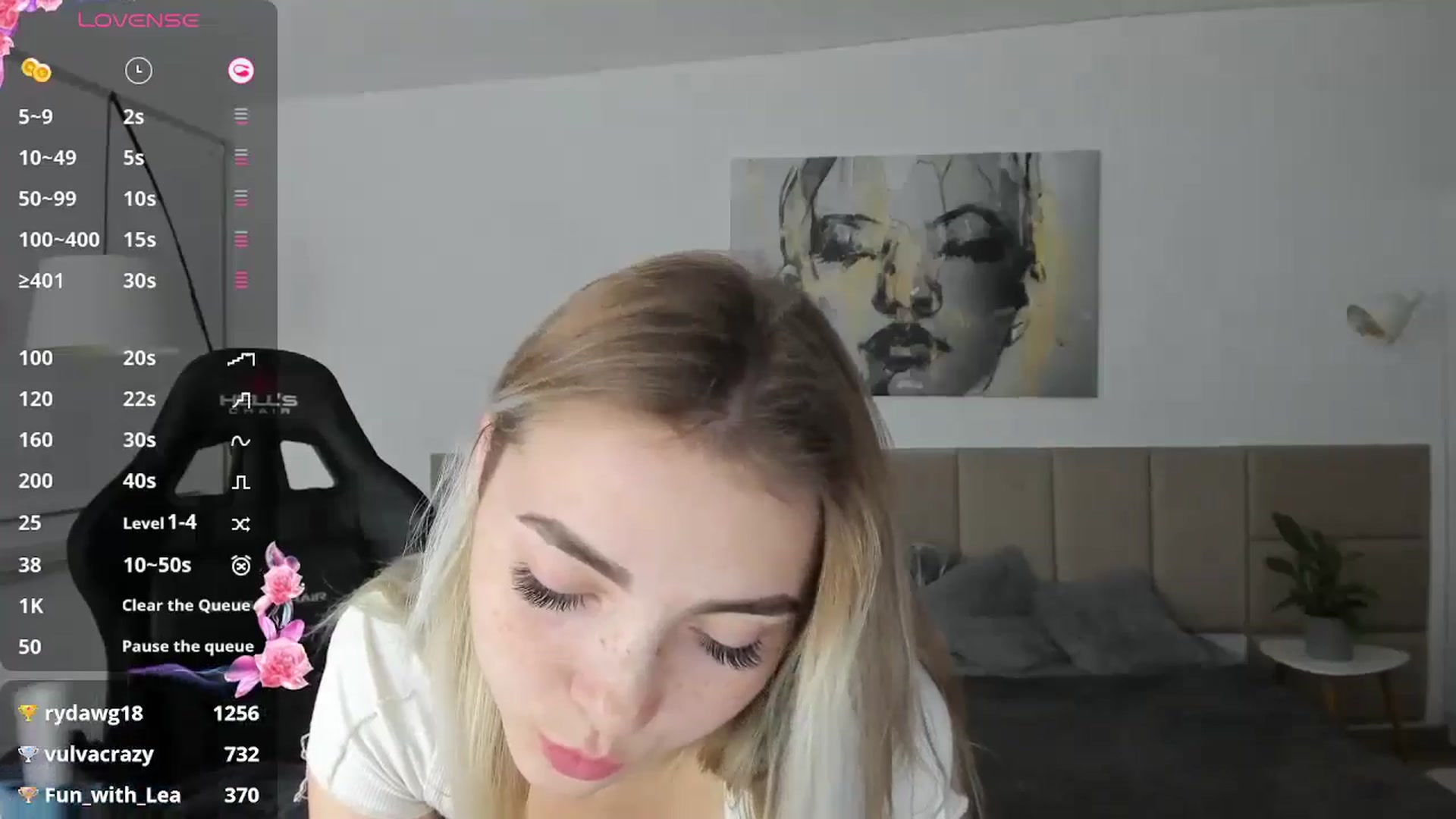 Gallery image thumbnail from Daisyy's myfreecams stream on, 10/19/2024, 19:40 image 18 of 20