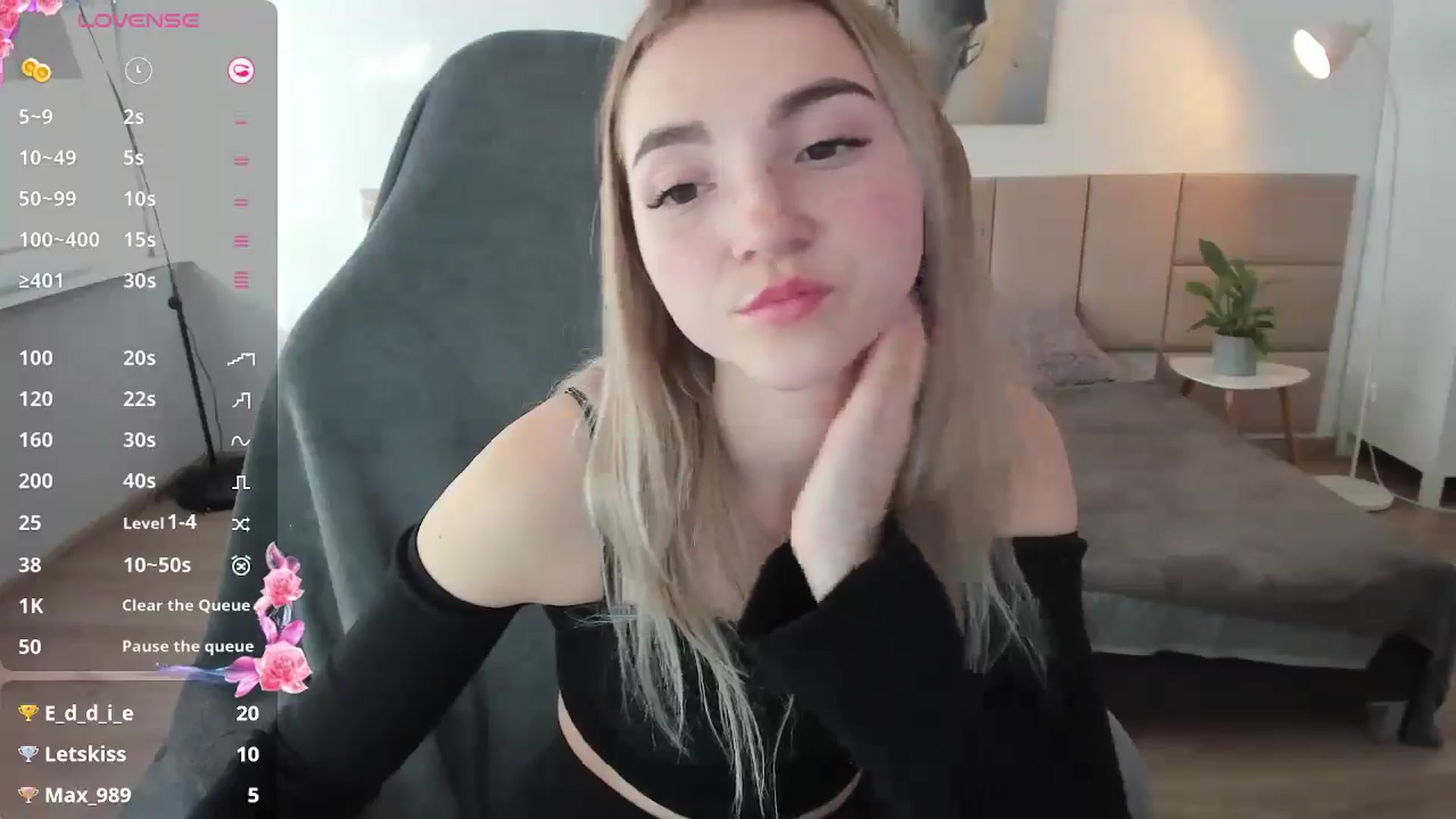 Gallery image thumbnail from Daisyy's myfreecams stream on, 10/20/2024, 13:50 image 10 of 20