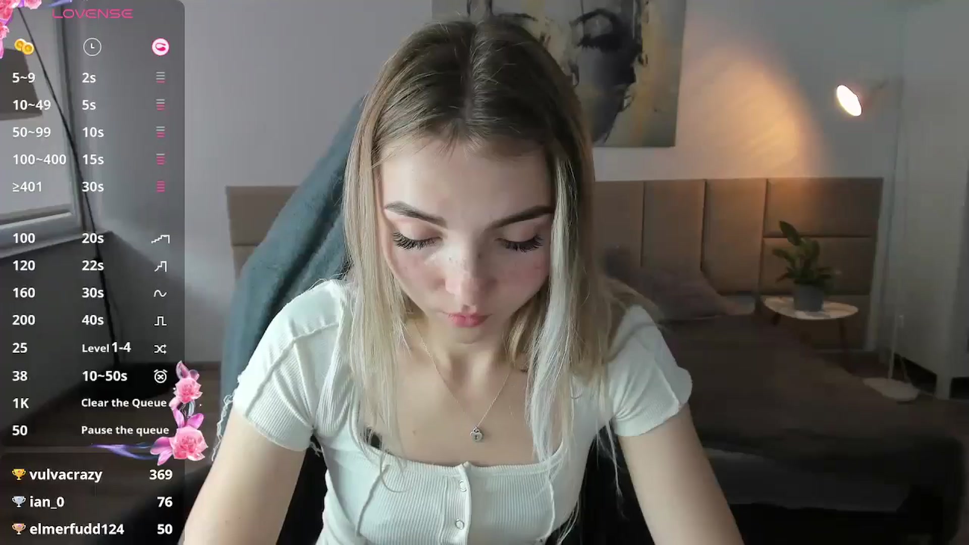 Gallery image thumbnail from Daisyy's myfreecams stream on, 10/20/2024, 15:25 image 8 of 20