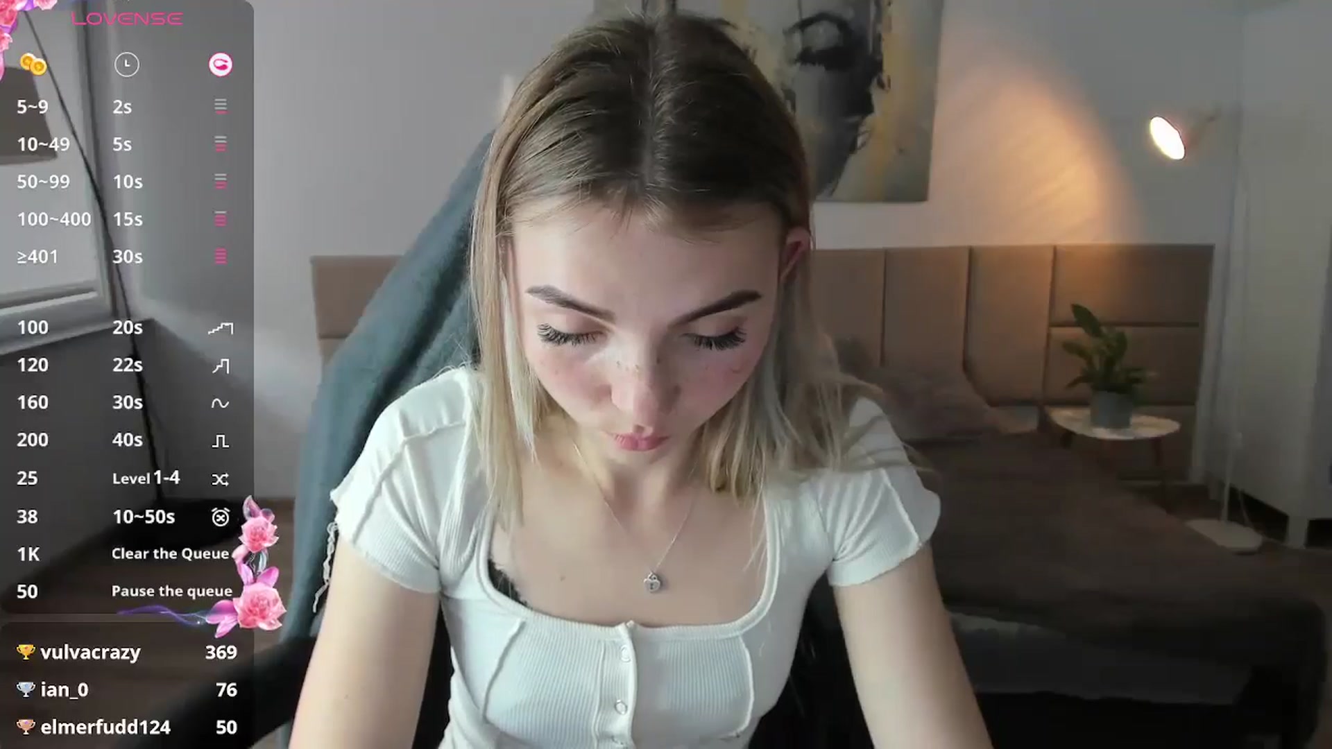 Gallery image thumbnail from Daisyy's myfreecams stream on, 10/20/2024, 15:25 image 5 of 20