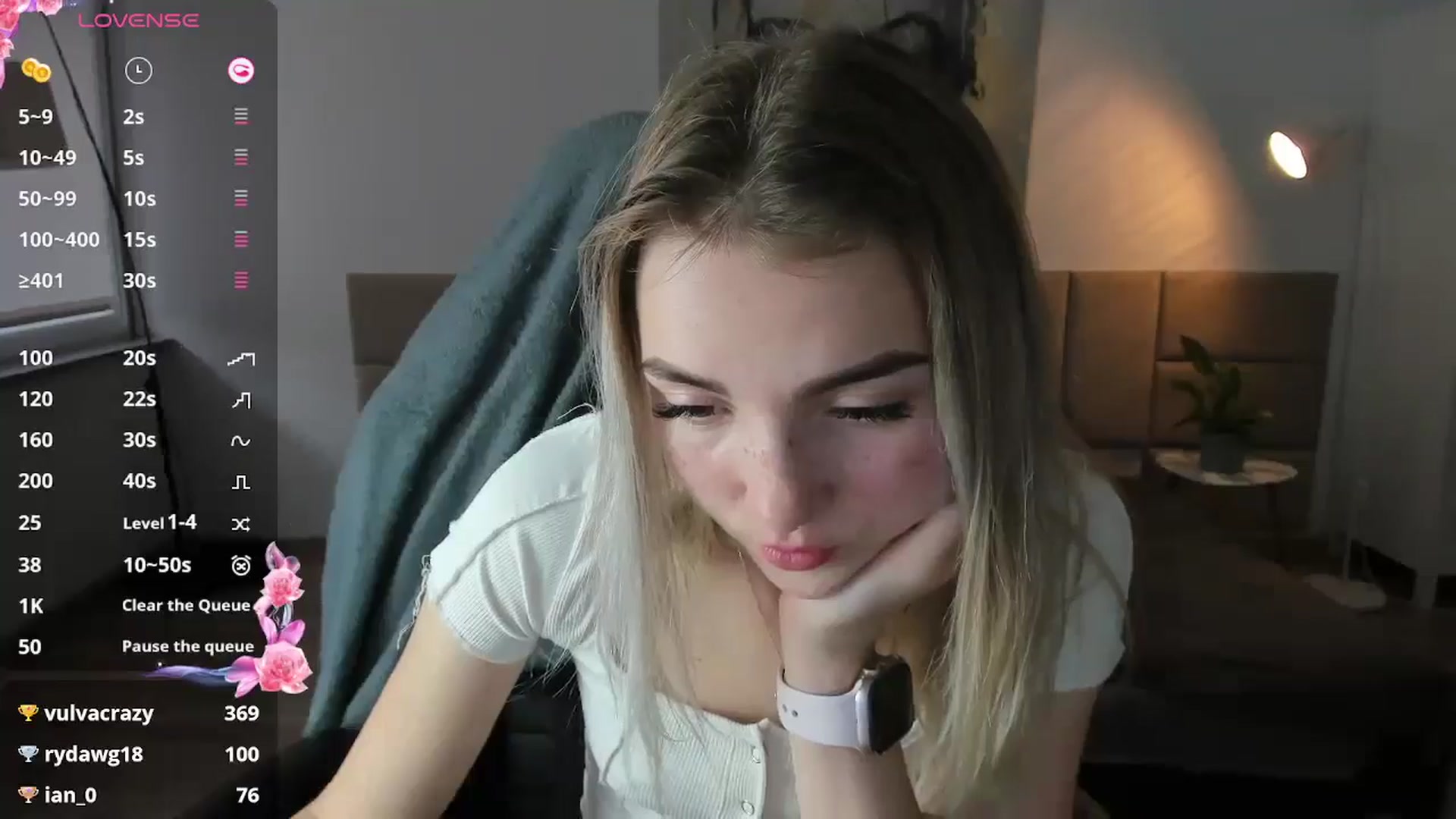 Gallery image thumbnail from Daisyy's myfreecams stream on, 10/20/2024, 15:25 image 13 of 20