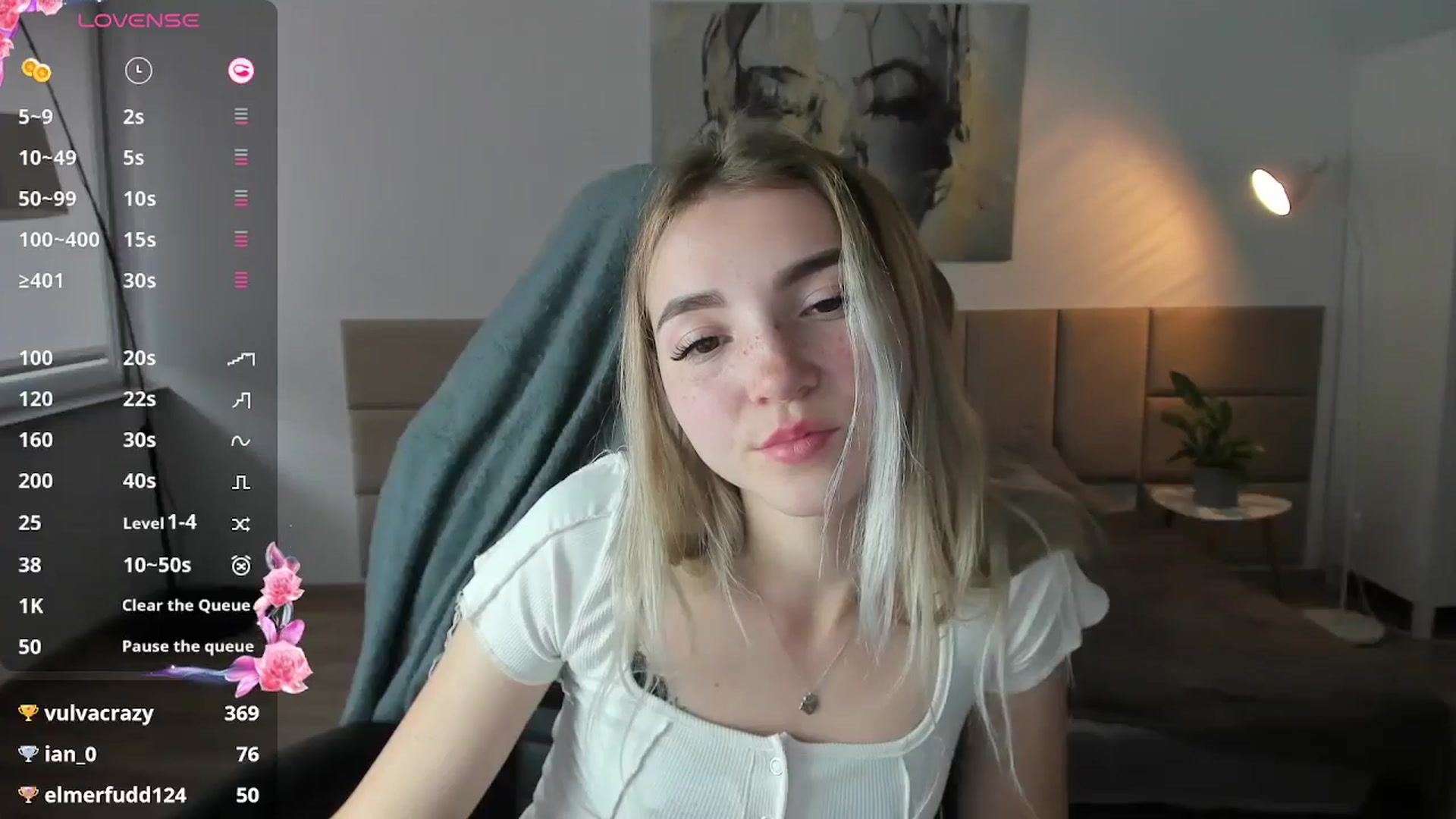 Gallery image thumbnail from Daisyy's myfreecams stream on, 10/20/2024, 15:25 image 10 of 20
