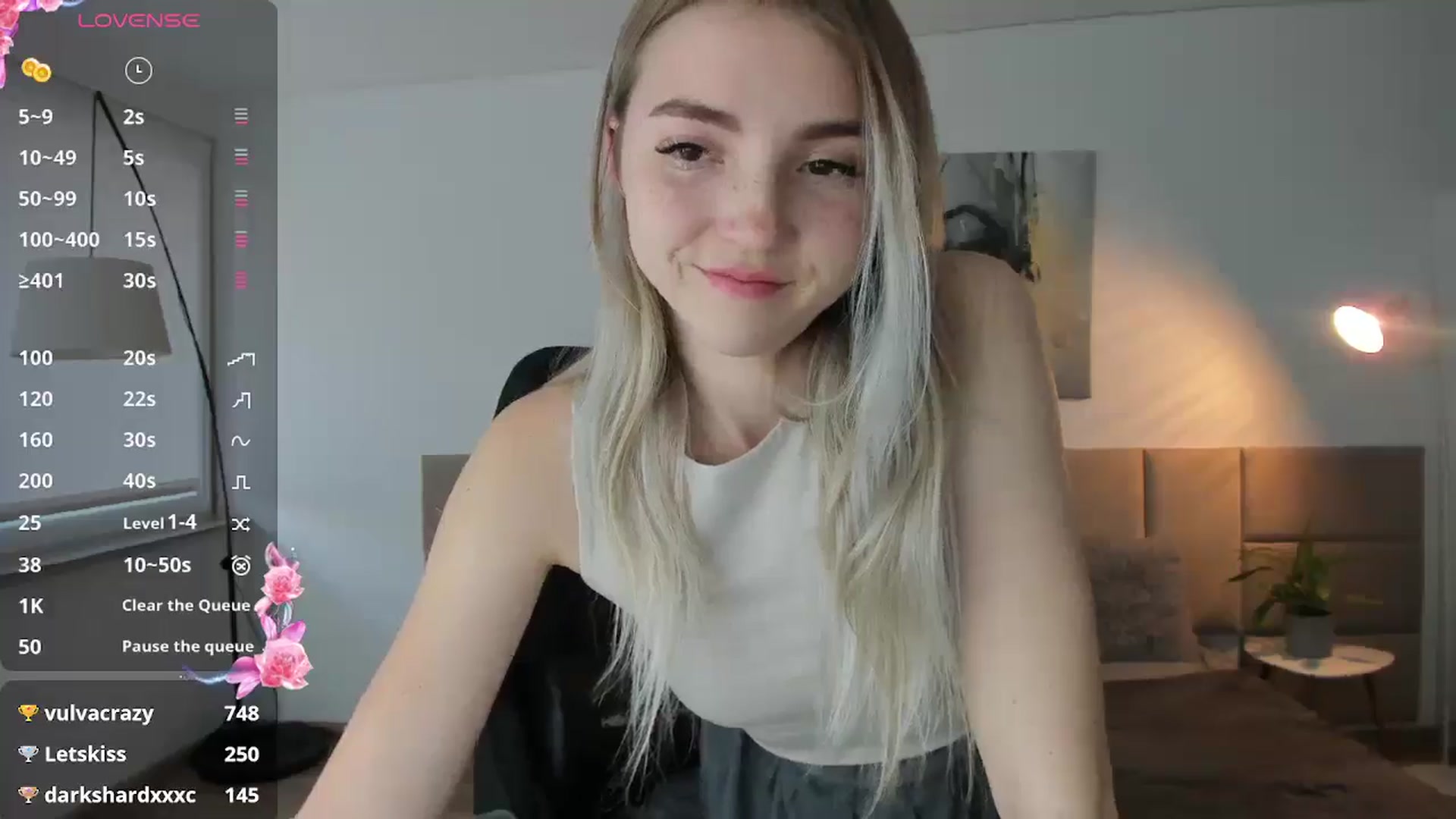 Gallery image thumbnail from Daisyy's myfreecams stream on, 10/22/2024, 15:40 image 15 of 20