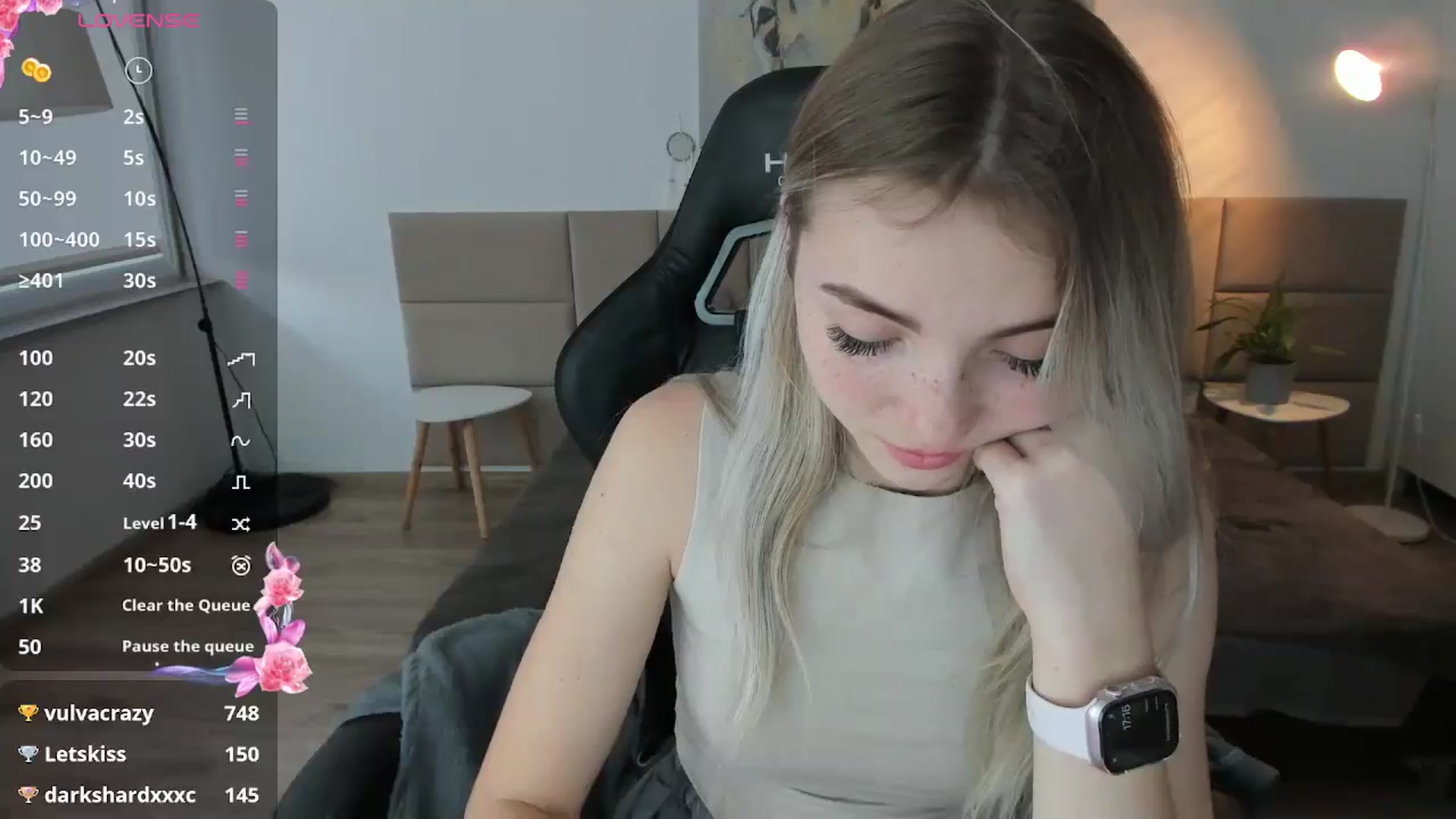 Gallery image thumbnail from Daisyy's myfreecams stream on, 10/22/2024, 15:40 image 11 of 20