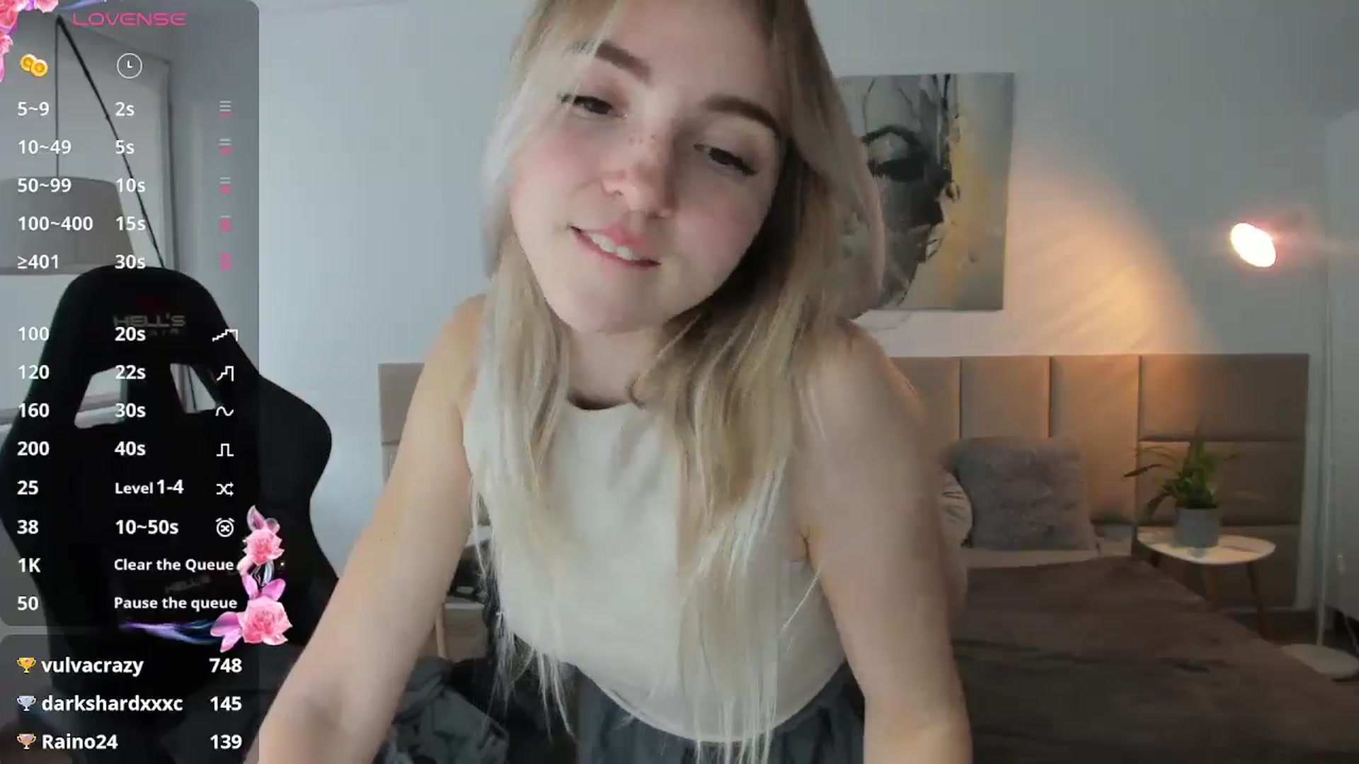 Gallery image thumbnail from Daisyy's myfreecams stream on, 10/22/2024, 15:40 image 4 of 20