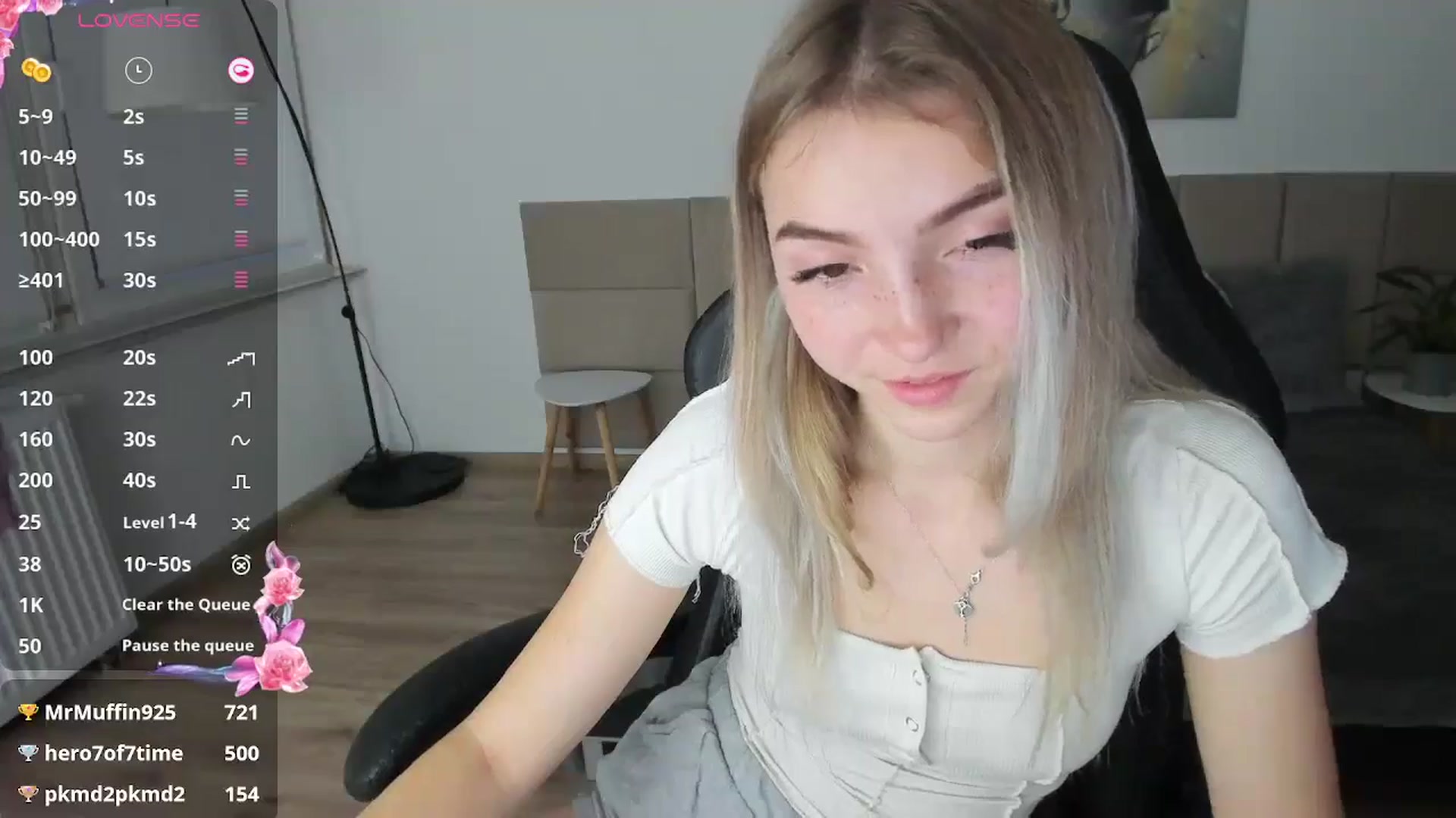 Gallery image thumbnail from Daisyy's myfreecams stream on, 10/26/2024, 15:35 image 19 of 20