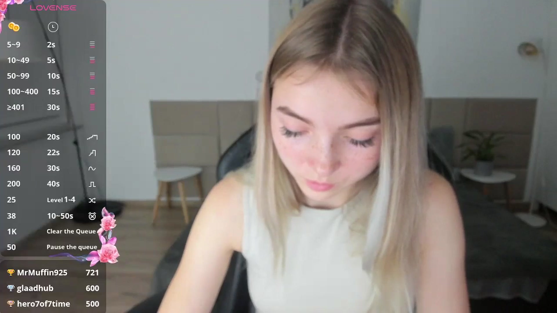 Gallery image thumbnail from Daisyy's myfreecams stream on, 10/26/2024, 17:23 image 10 of 20