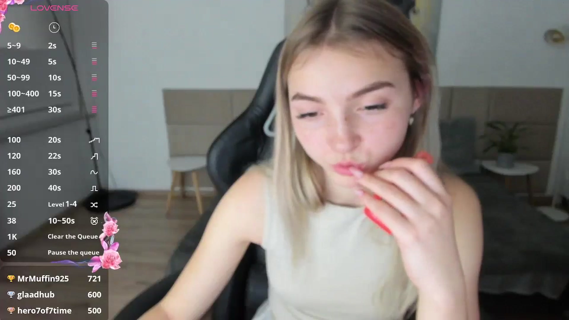 Gallery image thumbnail from Daisyy's myfreecams stream on, 10/26/2024, 17:23 image 9 of 20