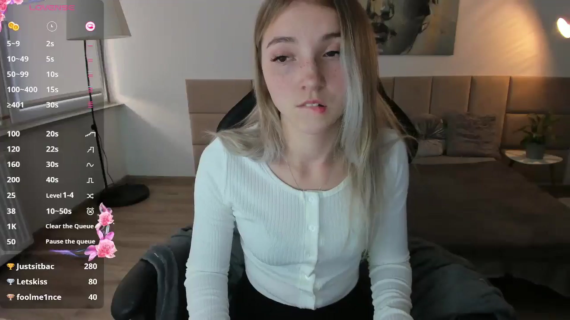 Gallery image thumbnail from Daisyy's myfreecams stream on, 10/29/2024, 15:43 image 2 of 20