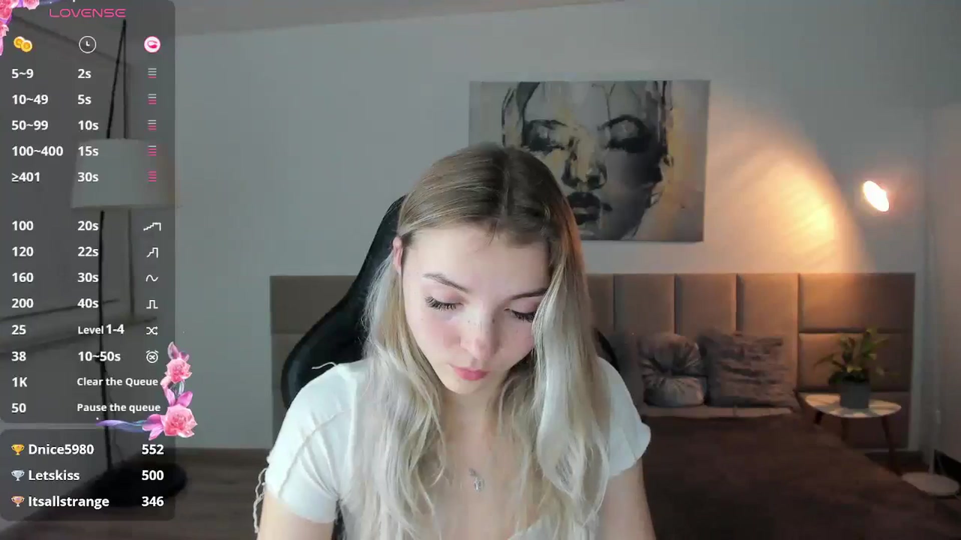 Gallery image thumbnail from Daisyy's myfreecams stream on, 10/29/2024, 21:35 image 14 of 20
