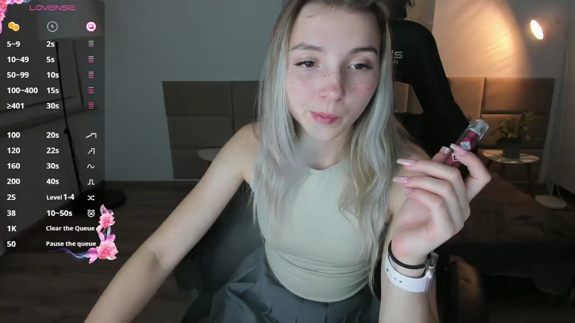 Gallery image thumbnail from Daisyy's myfreecams stream on, 10/30/2024, 16:35 image 16 of 20