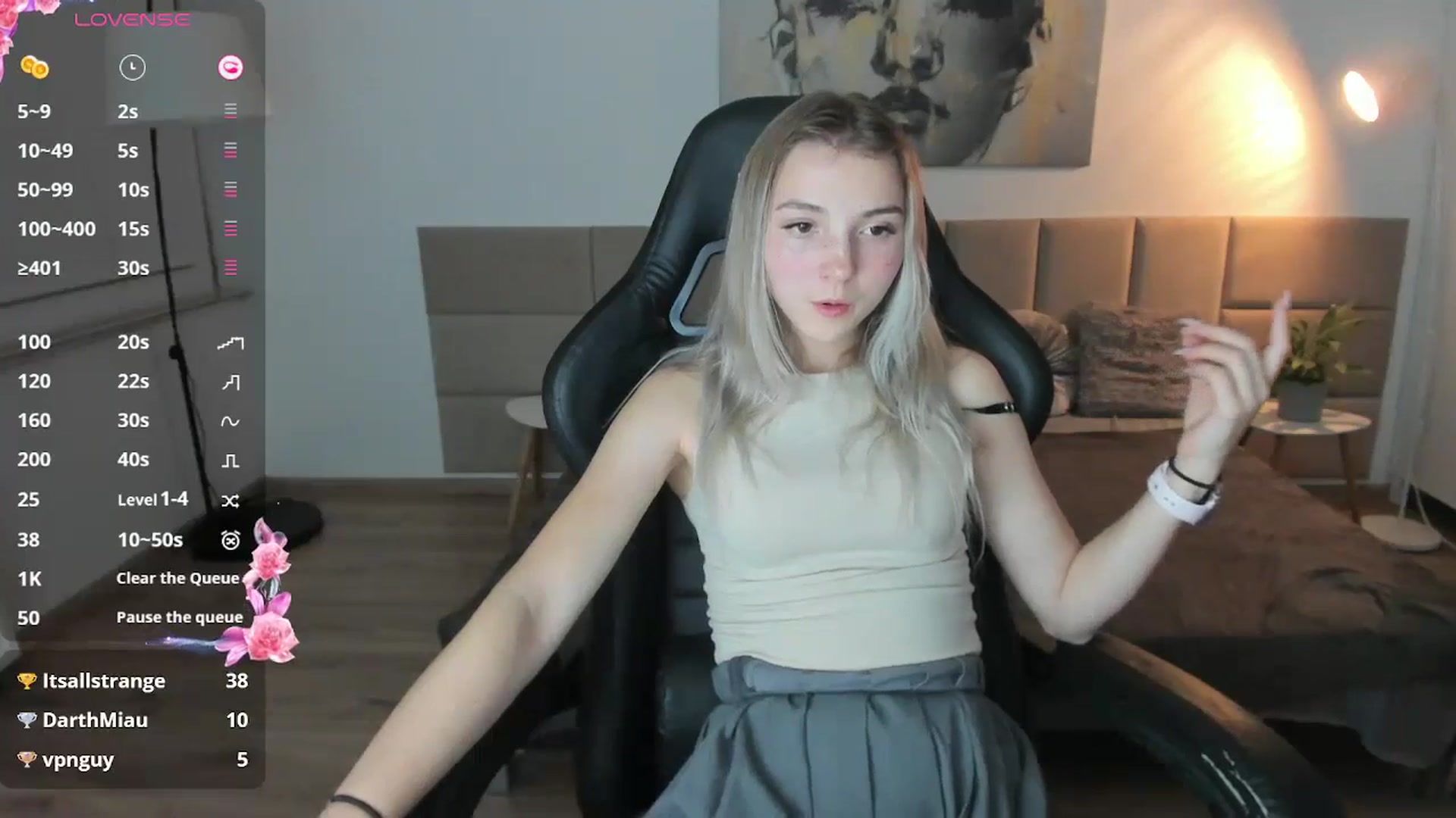 Gallery image thumbnail from Daisyy's myfreecams stream on, 10/30/2024, 17:20 image 12 of 20