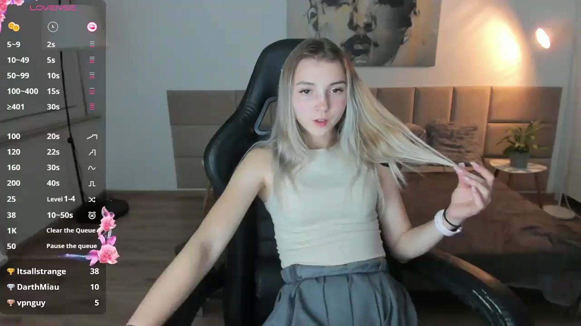 Gallery image thumbnail from Daisyy's myfreecams stream on, 10/30/2024, 17:20 image 13 of 20