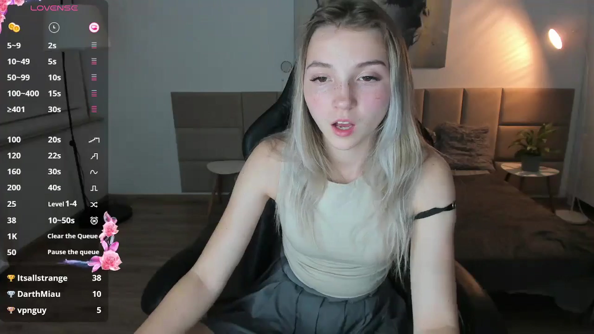 Gallery image thumbnail from Daisyy's myfreecams stream on, 10/30/2024, 17:20 image 3 of 20