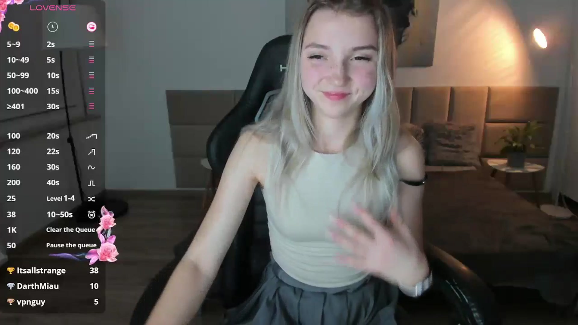Gallery image thumbnail from Daisyy's myfreecams stream on, 10/30/2024, 17:20 image 11 of 20