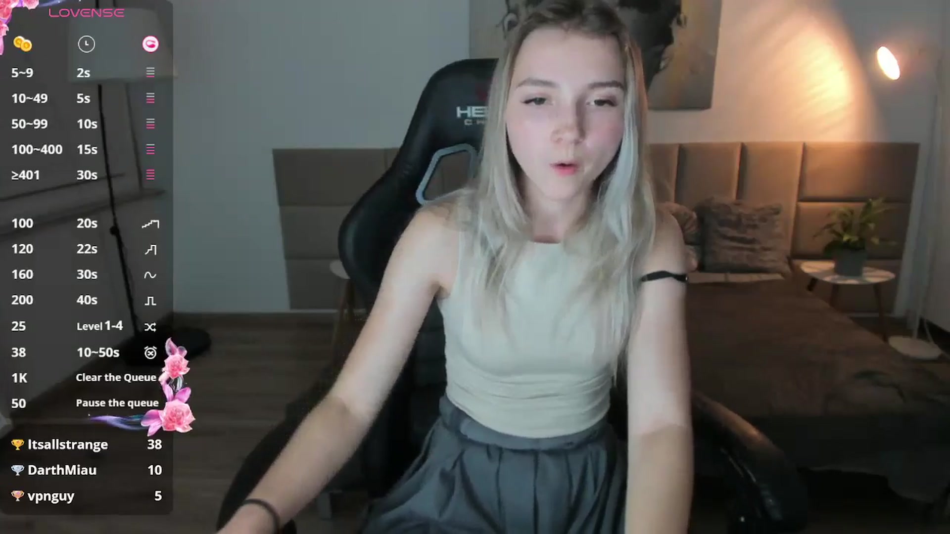 Gallery image thumbnail from Daisyy's myfreecams stream on, 10/30/2024, 17:20 image 7 of 20