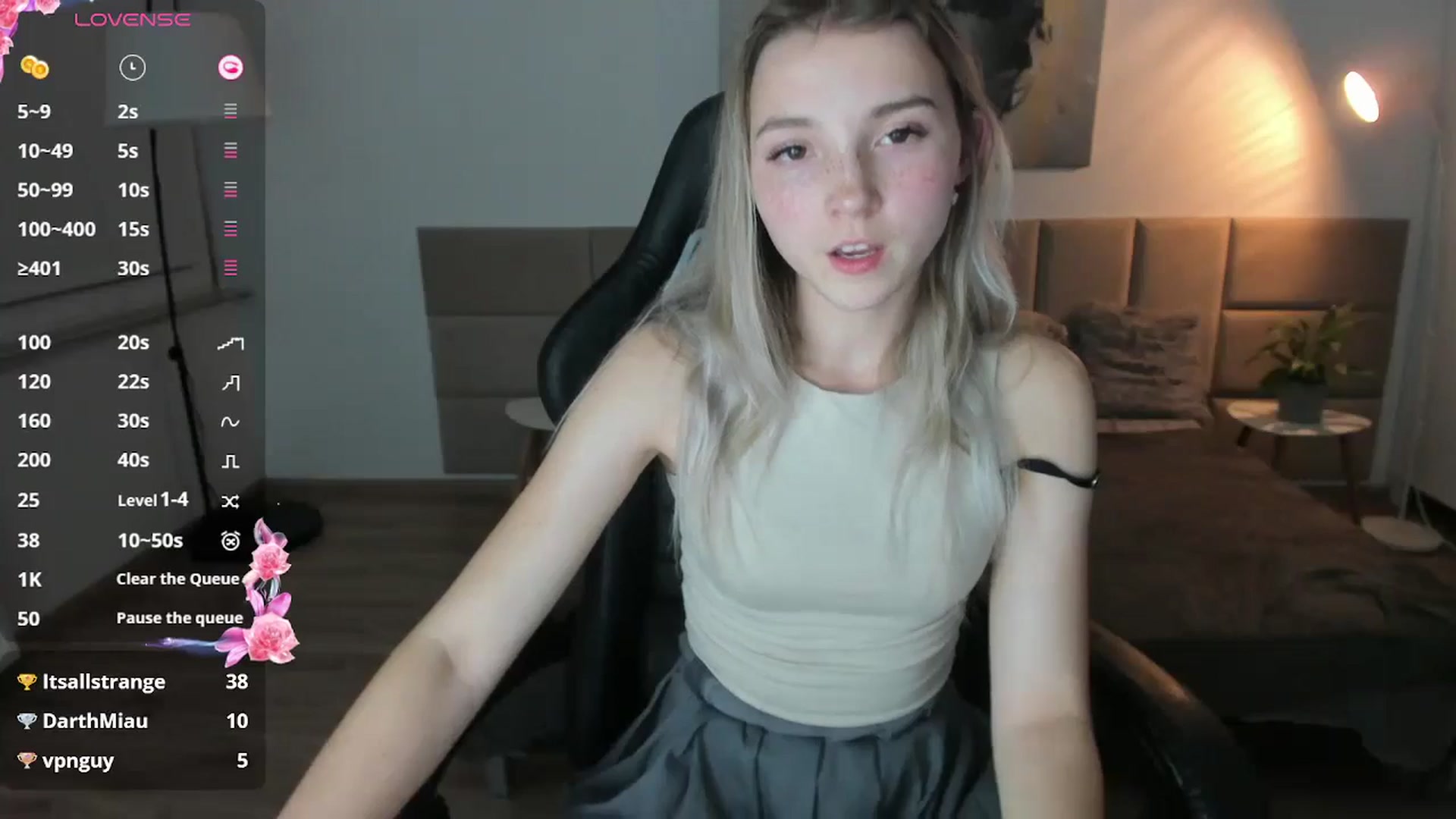 Gallery image thumbnail from Daisyy's myfreecams stream on, 10/30/2024, 17:20 image 9 of 20
