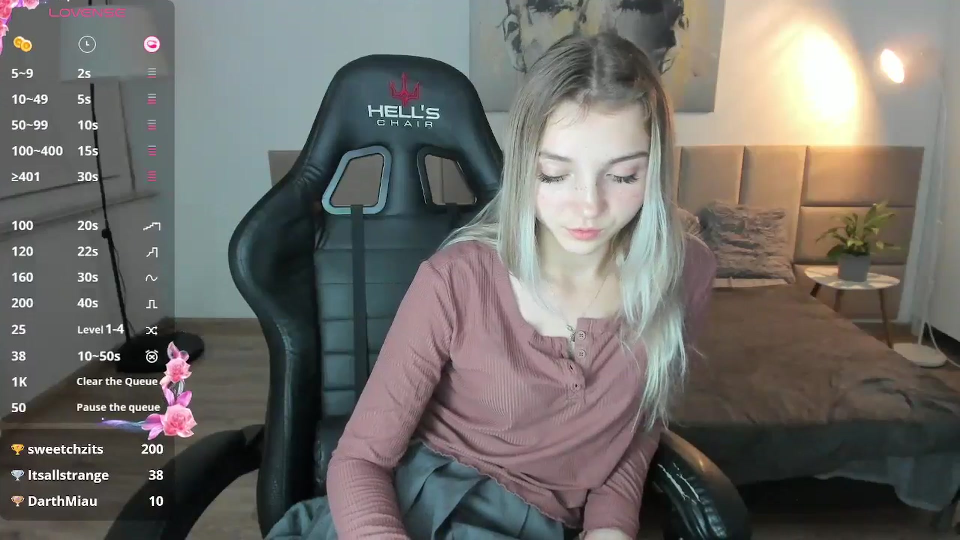 Gallery image thumbnail from Daisyy's myfreecams stream on, 10/30/2024, 18:05 image 6 of 20