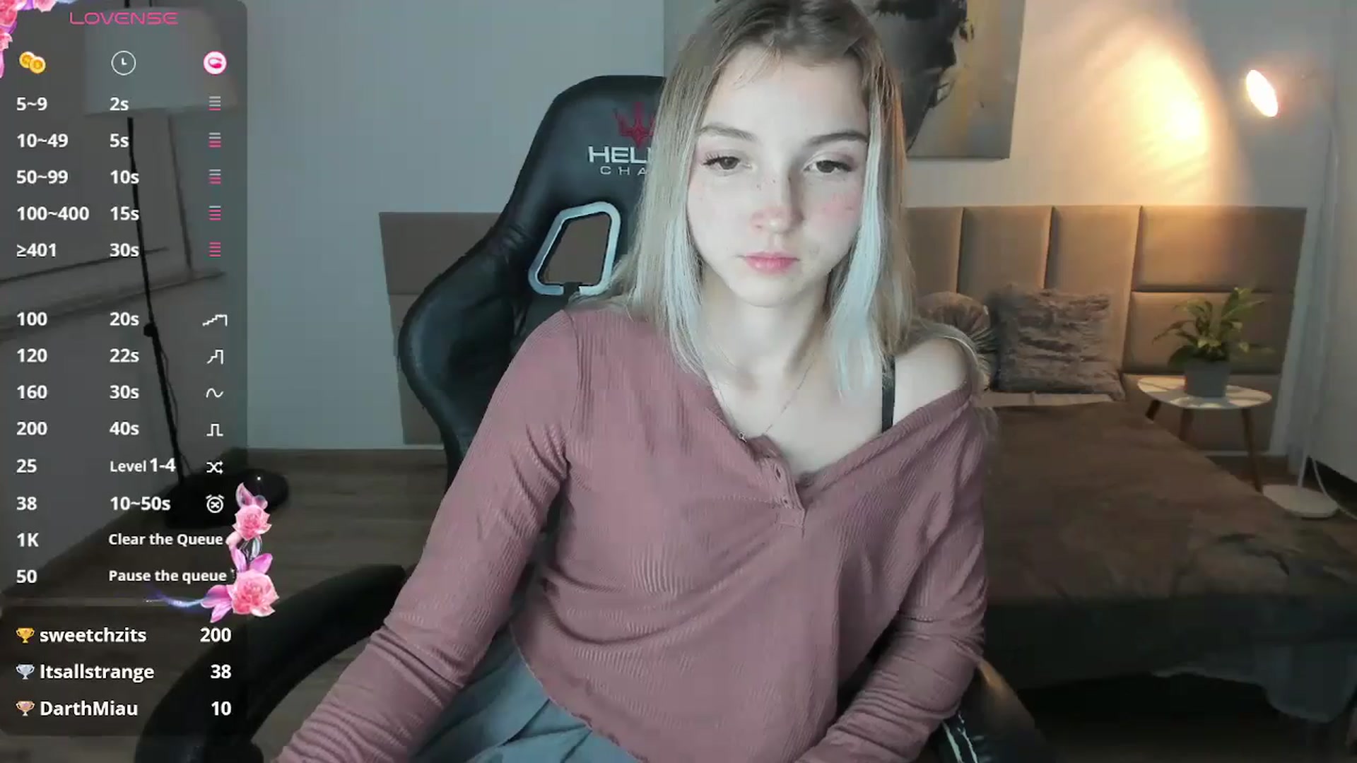 Gallery image thumbnail from Daisyy's myfreecams stream on, 10/30/2024, 18:05 image 16 of 20