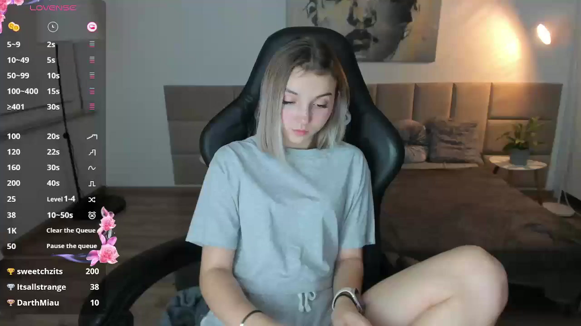 Gallery image thumbnail from Daisyy's myfreecams stream on, 10/30/2024, 18:40 image 17 of 20