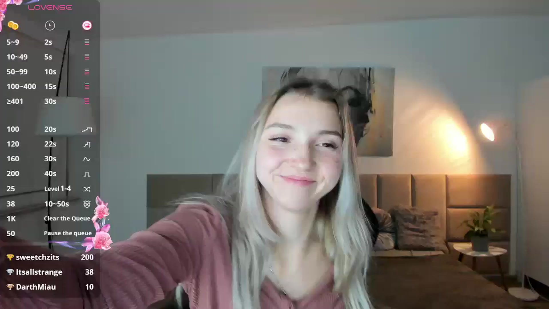 Gallery image thumbnail from Daisyy's myfreecams stream on, 10/30/2024, 18:40 image 9 of 20