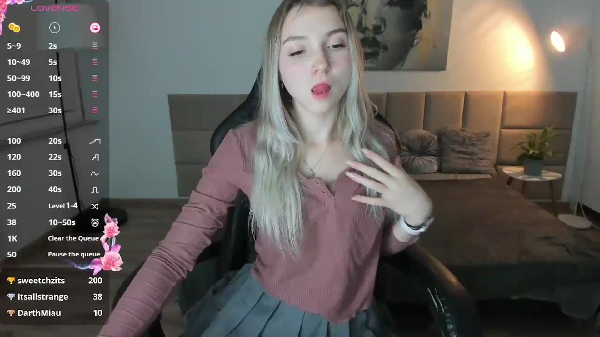 Gallery image thumbnail from Daisyy's myfreecams stream on, 10/30/2024, 18:40 image 4 of 20