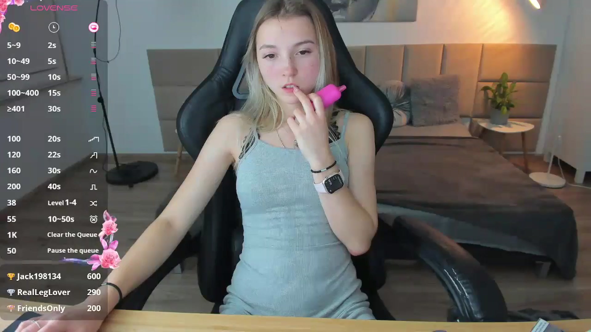 Gallery image thumbnail from Daisyy's myfreecams stream on, 11/06/2024, 18:51 image 15 of 20