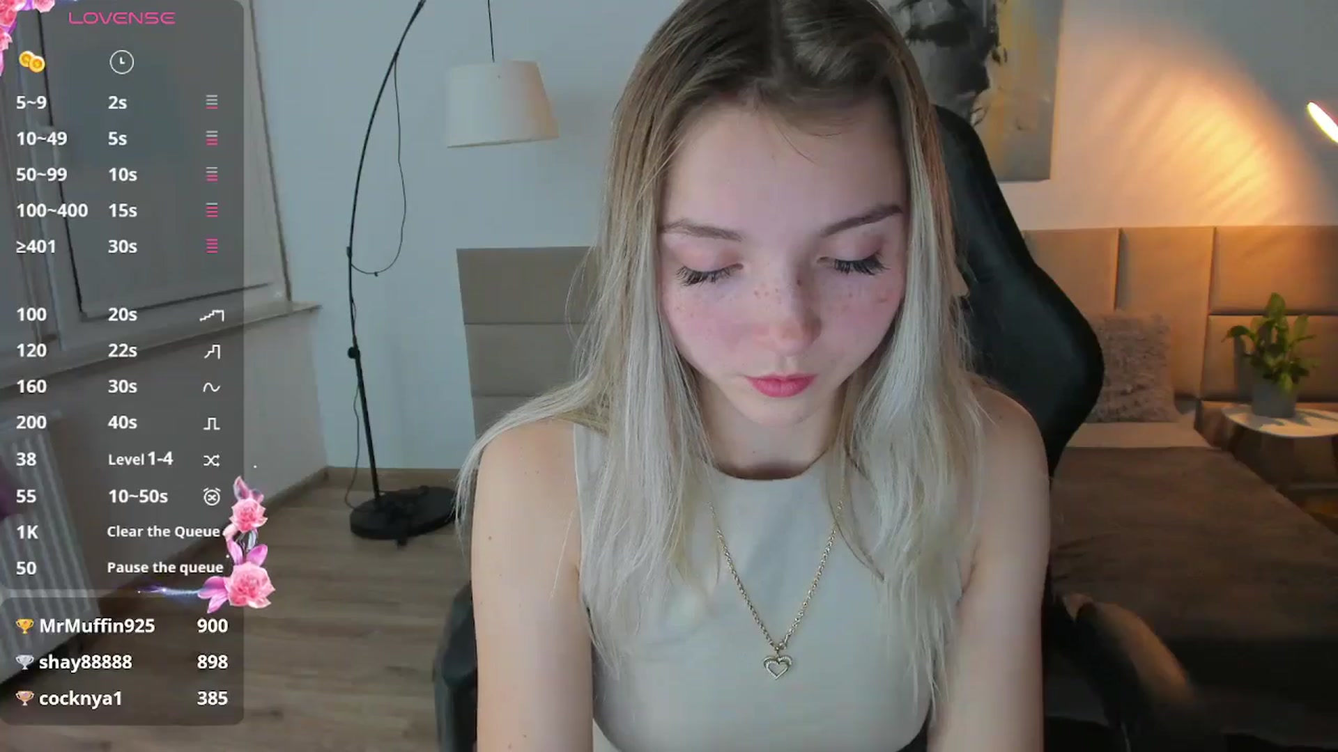 Gallery image thumbnail from Daisyy's myfreecams stream on, 11/07/2024, 19:32 image 17 of 20