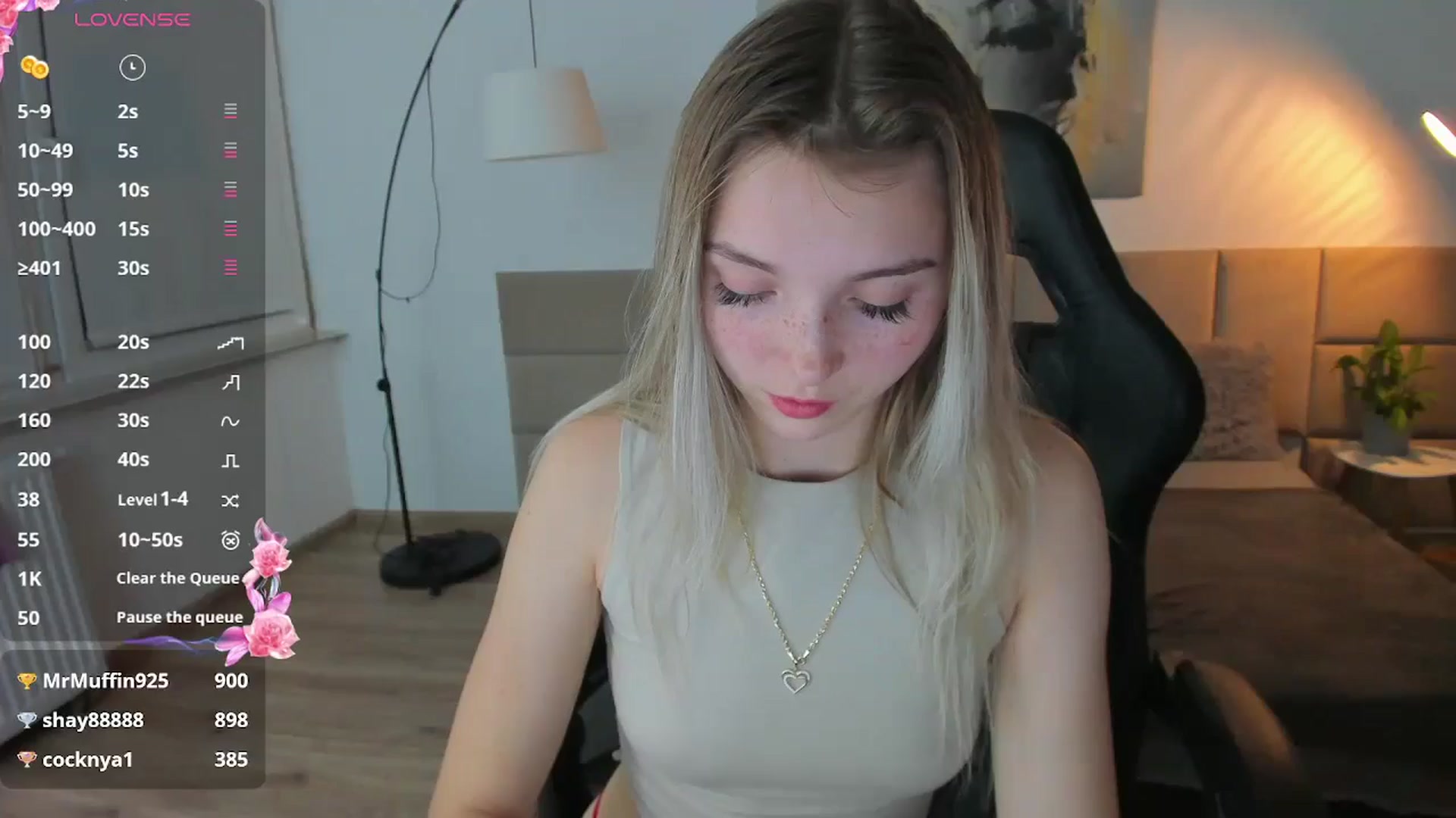 Gallery image thumbnail from Daisyy's myfreecams stream on, 11/07/2024, 19:32 image 18 of 20